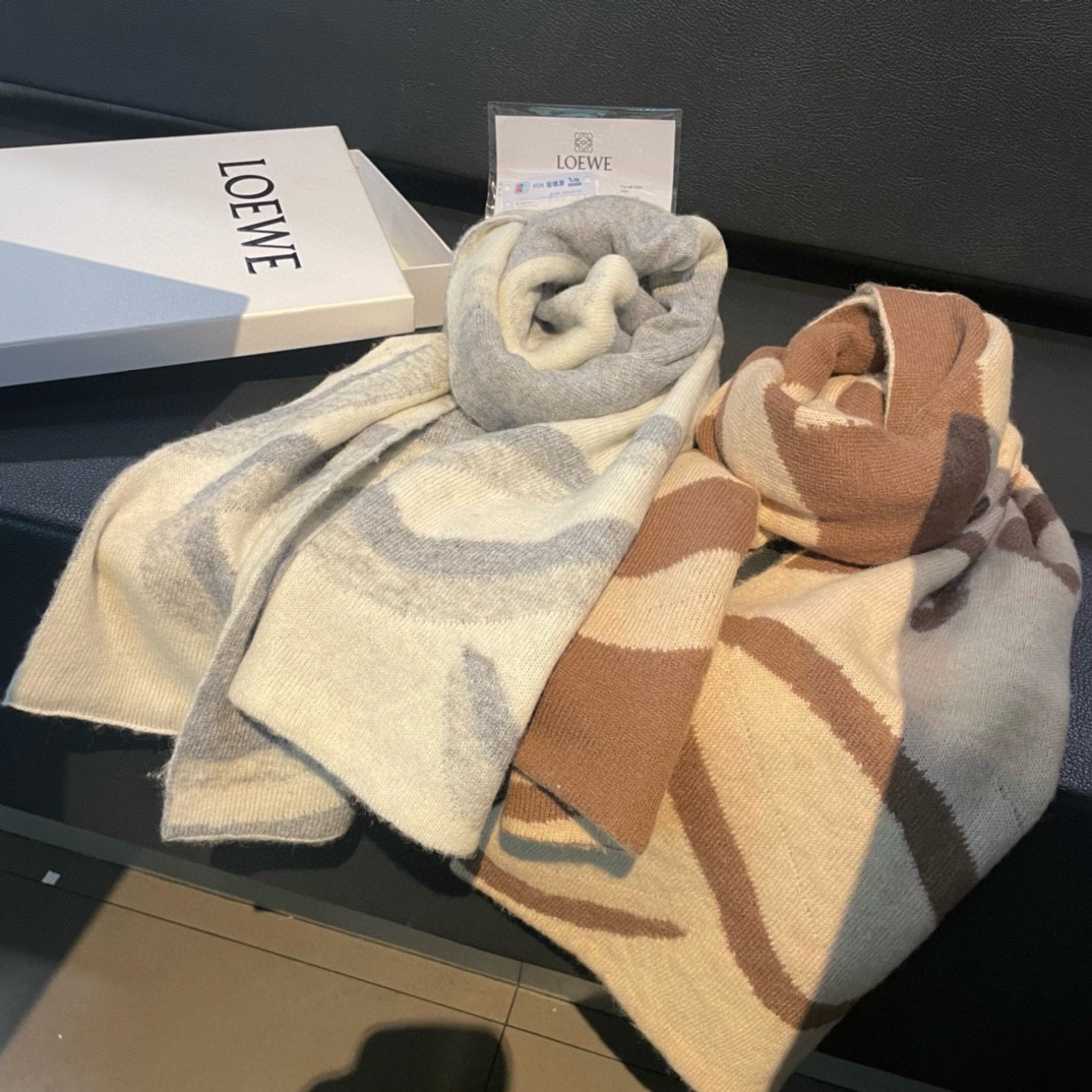 【LOEWE ロエベ】スカーフ 180*30CM   241109-BRAND OFF