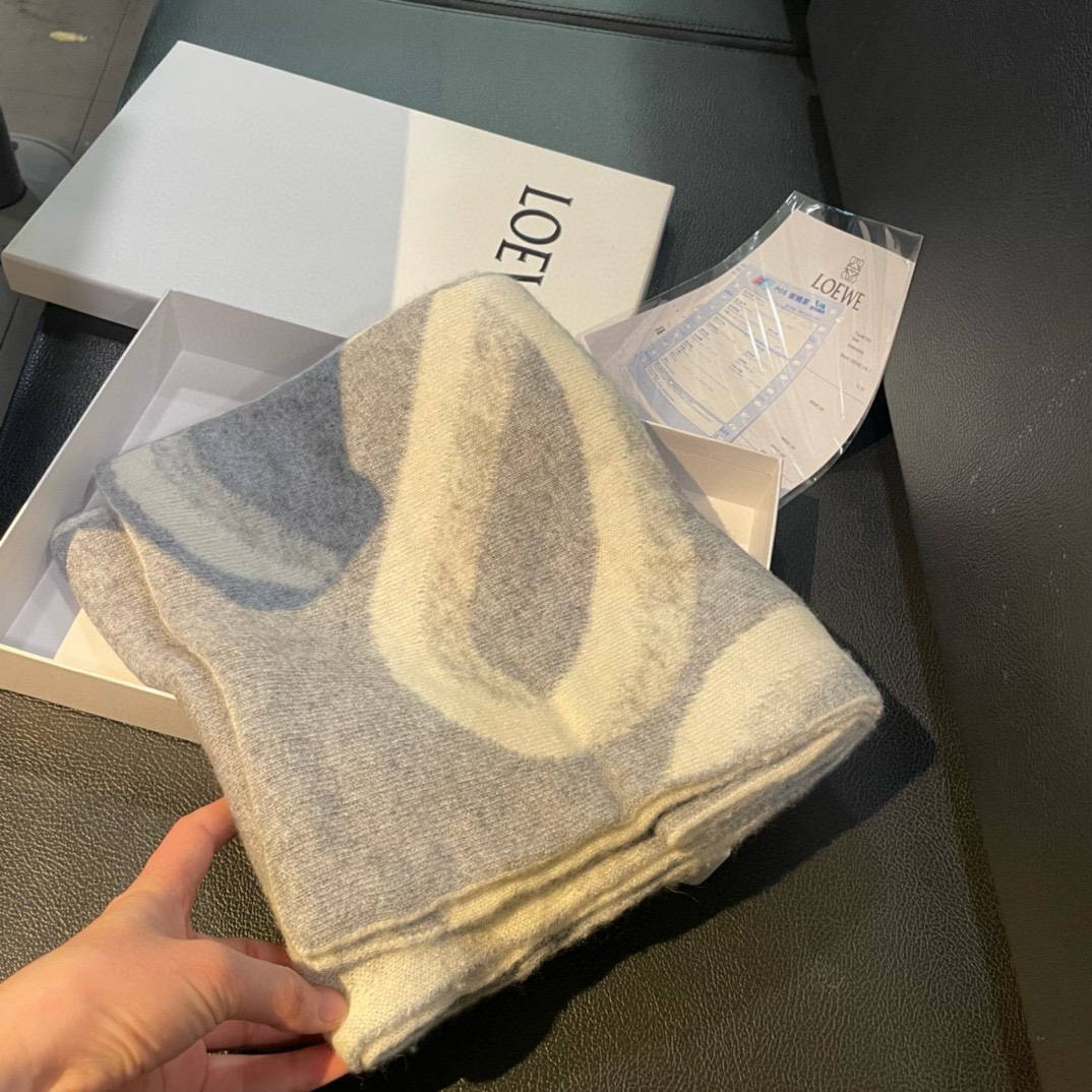 【LOEWE ロエベ】スカーフ 180*30CM   241109-BRAND OFF