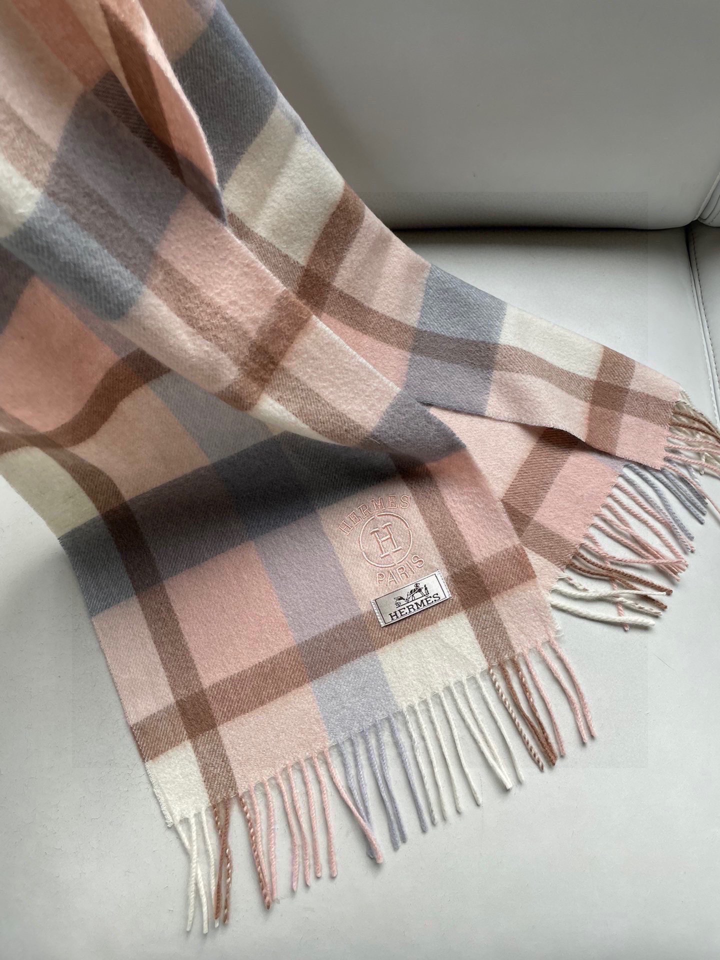 【2026】【HERMES エルメス 】スカーフ   30*180CM  241109-BRAND OFF
