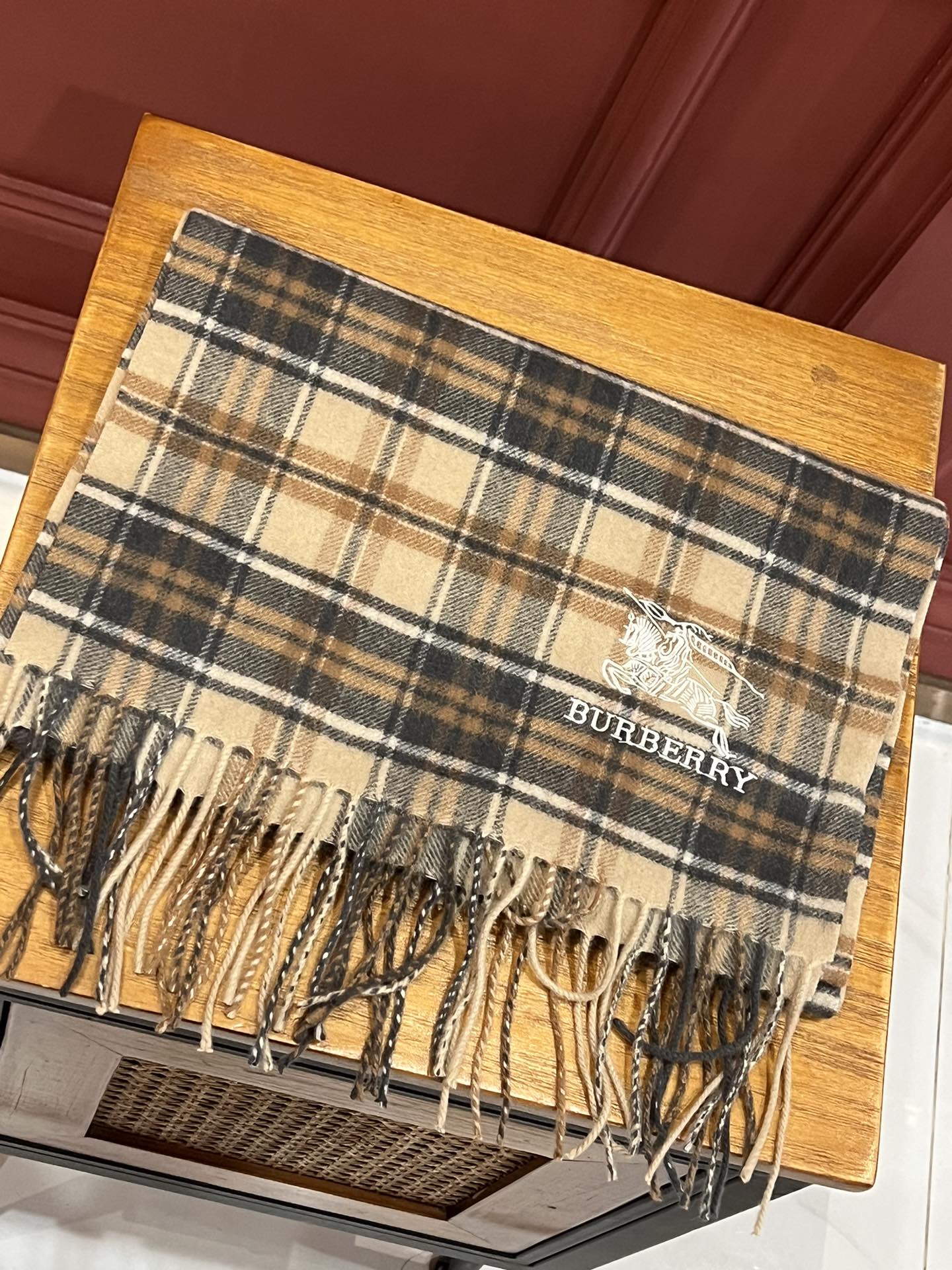 【BURBERRY  バーバリー】スカーフ35*190CM  241108-BRAND OFF