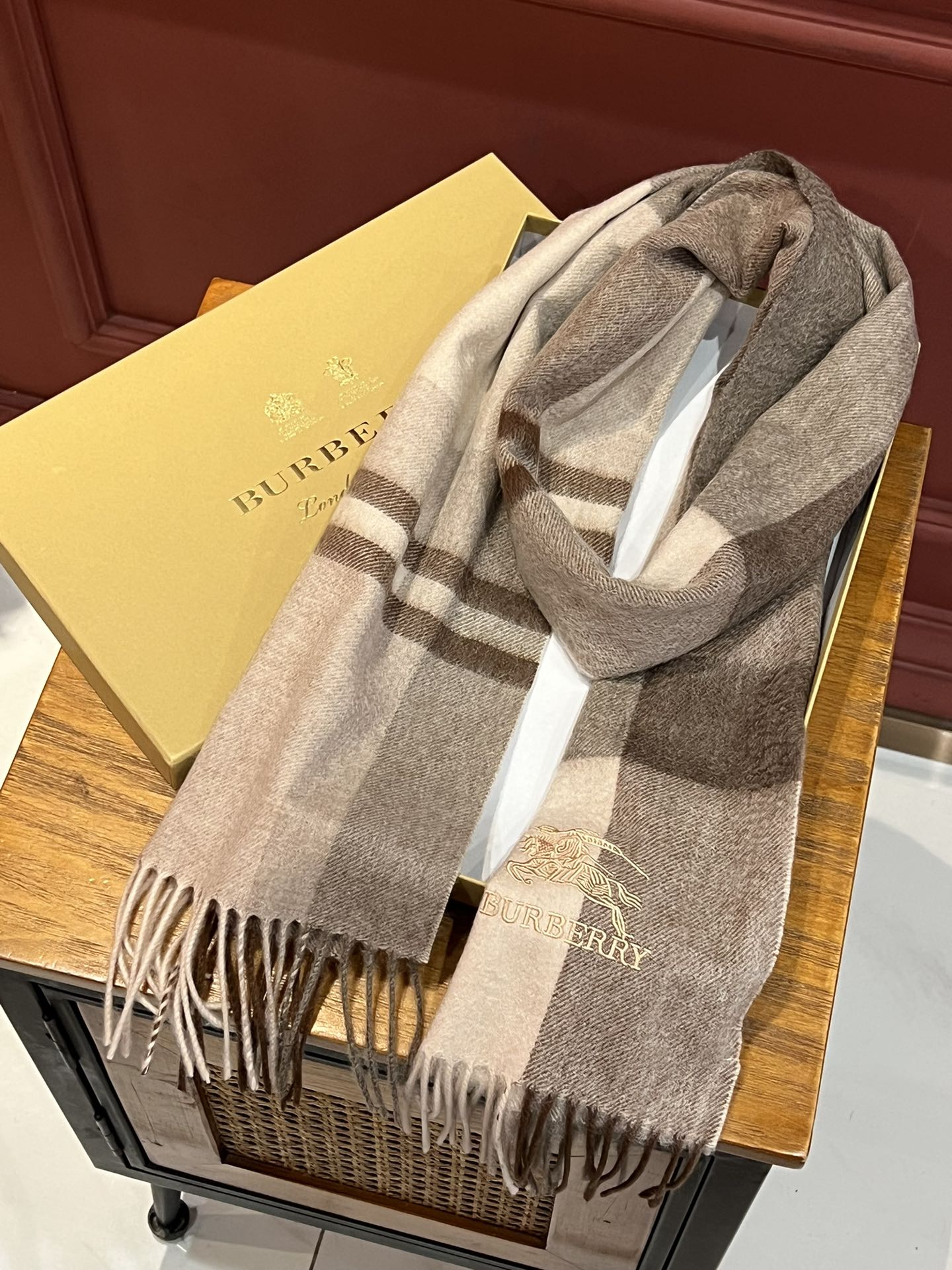 【BURBERRY  バーバリー】スカーフ32*180CM  241108-BRAND OFF