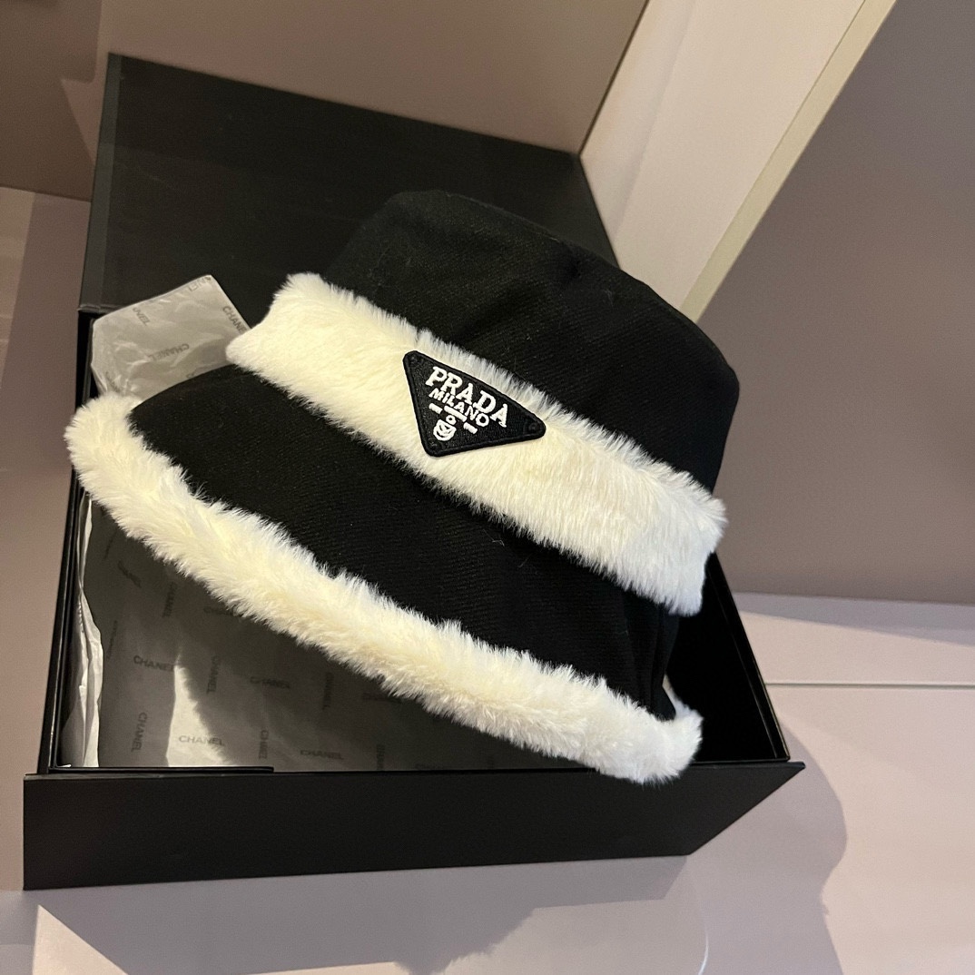 PRADA (プラダ)フィッシャーマンズハット  241125-BRAND OFF