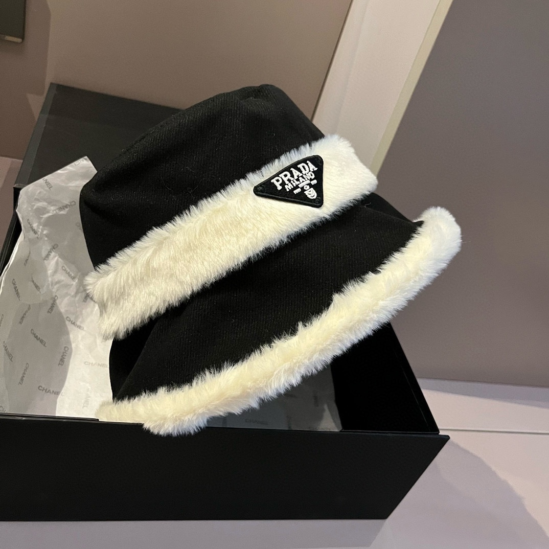PRADA (プラダ)フィッシャーマンズハット  241125-BRAND OFF