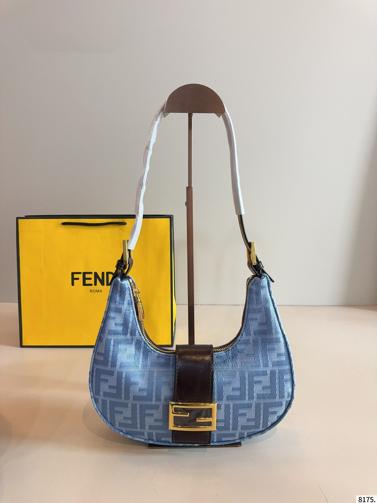 【FENDI公式旗艦店】フェンディわきバッグ ハンドバッグ-BRAND OFF