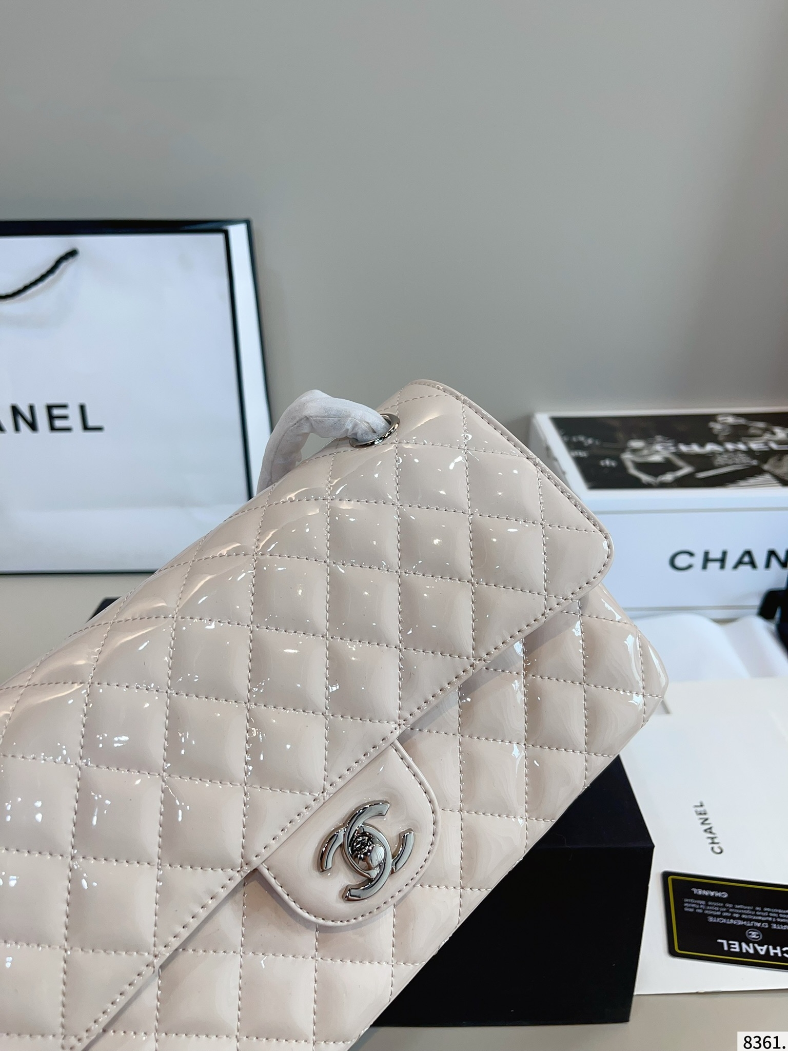 【CHANEL旗艦店】シャネル CF チェーンバッグ シルバー金具-BRAND OFF