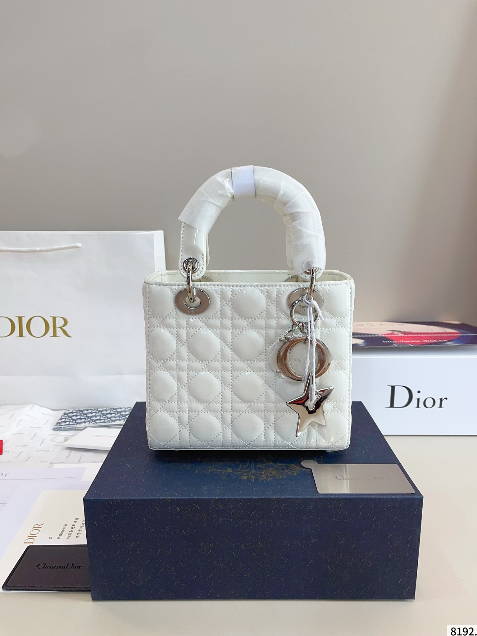 【DIOR公式旗艦店】レディディオール Lady ハンドバッグ シルバー金具-BRAND OFF
