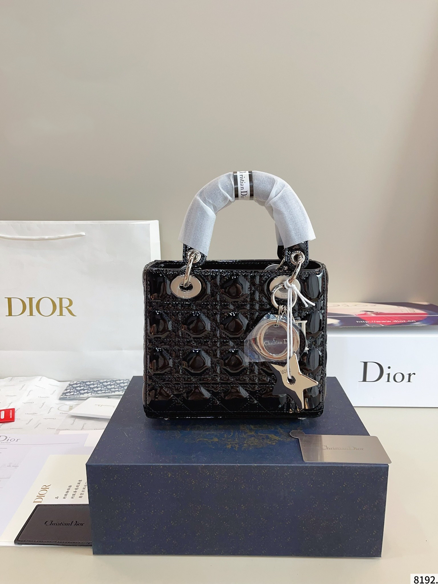 【DIOR公式旗艦店】レディディオール Lady ハンドバッグ シルバー金具-BRAND OFF