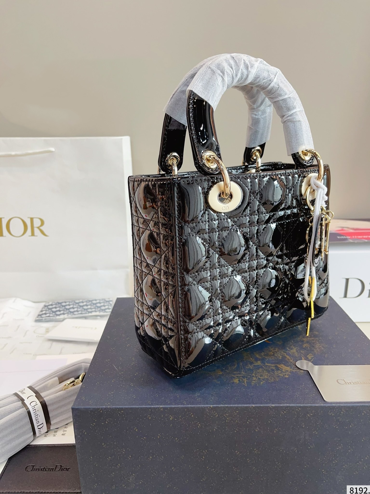 【DIOR公式旗艦店】レディディオール Lady ハンドバッグ ゴールド金具-BRAND OFF