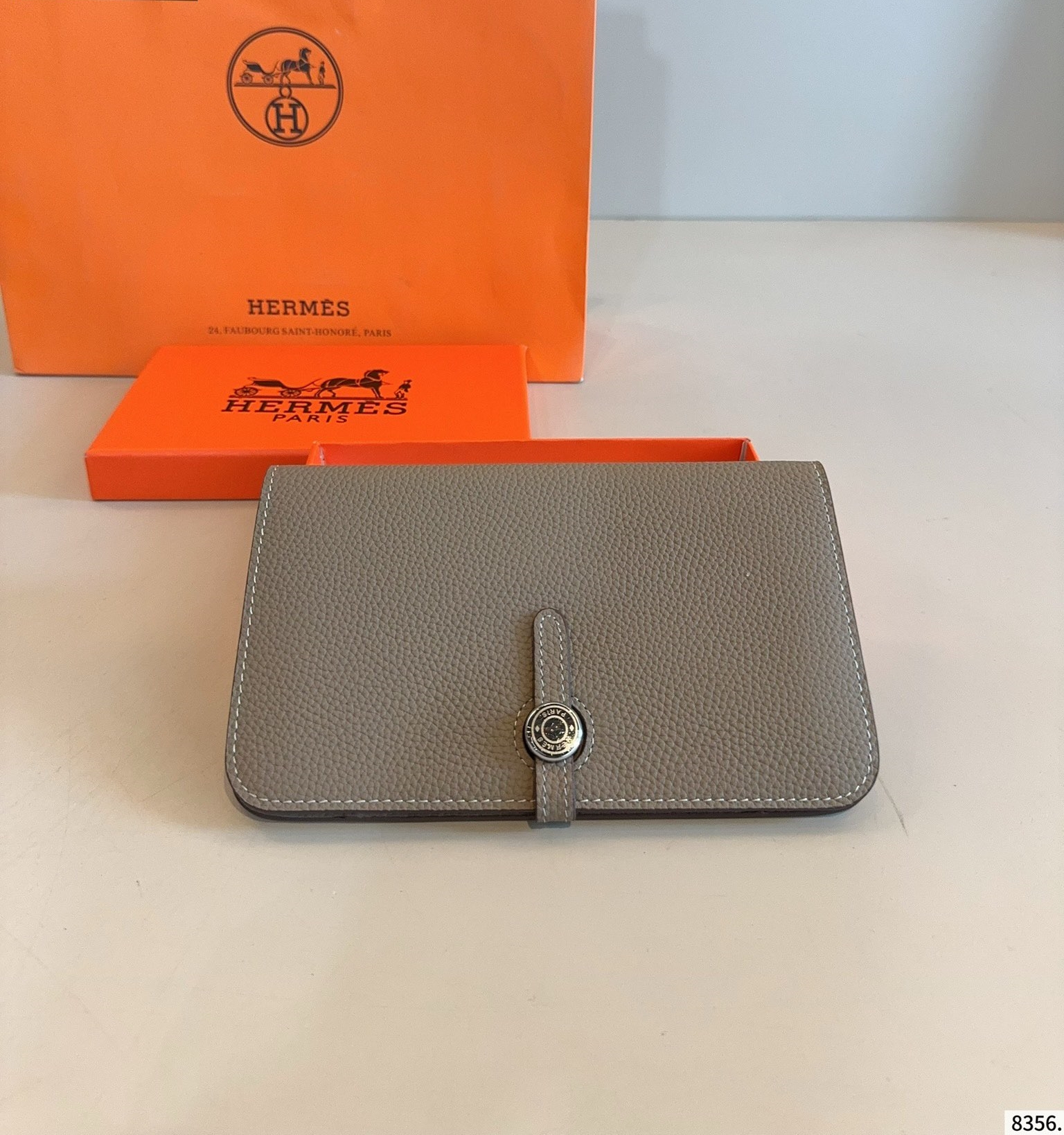 【HERMES公式旗艦店】エルメス 財布  6カラー 20*12CM-BRAND OFF