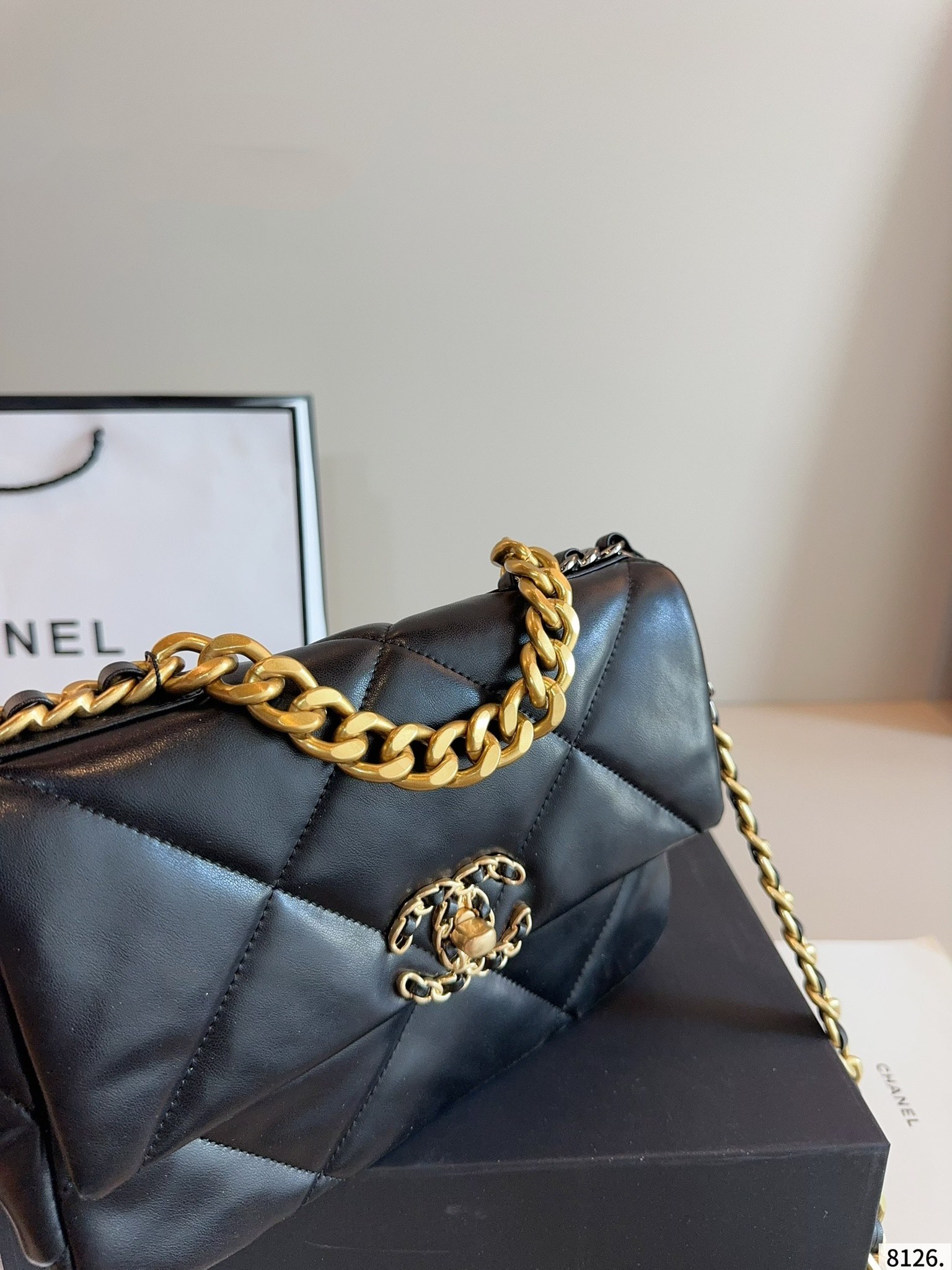 【CHANEL公式旗艦店】シャネル 19bag チェーンバッグ 4色-BRAND OFF