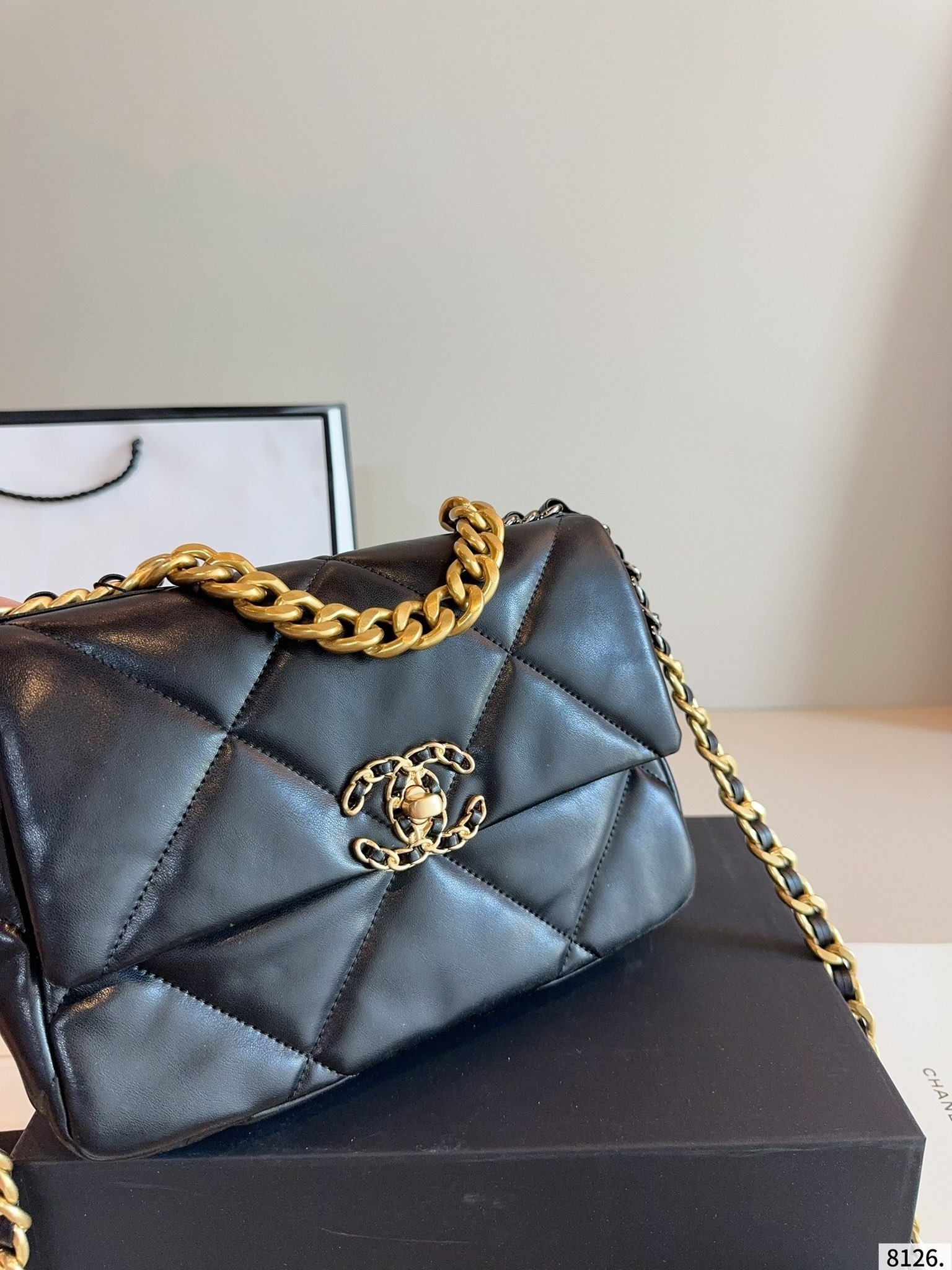 【CHANEL公式旗艦店】シャネル 19bag チェーンバッグ 4色-BRAND OFF