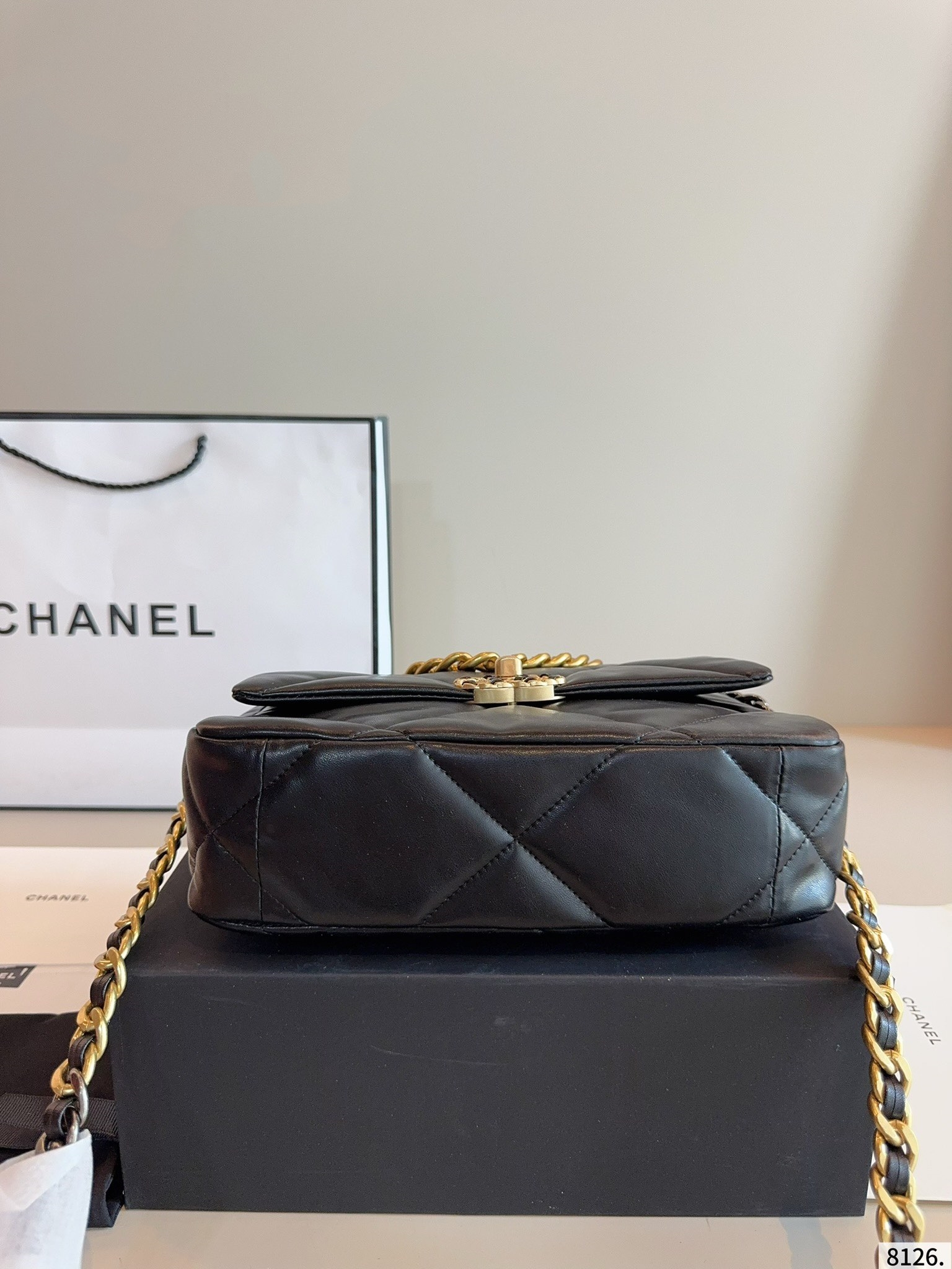 【CHANEL公式旗艦店】シャネル 19bag チェーンバッグ 4色-BRAND OFF