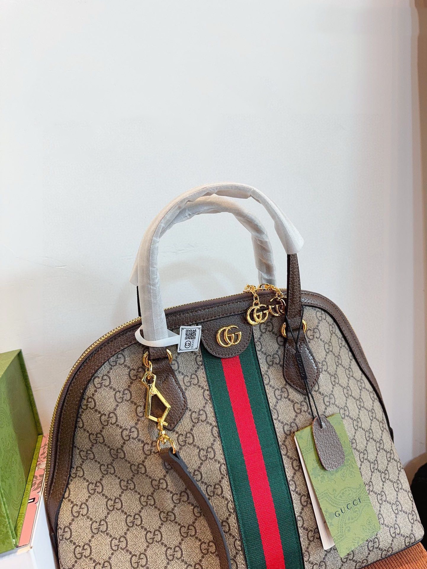 【GUCCI旗艦店】グッチ シェルバッグ ハンドバッグ★大人気-BRAND OFF