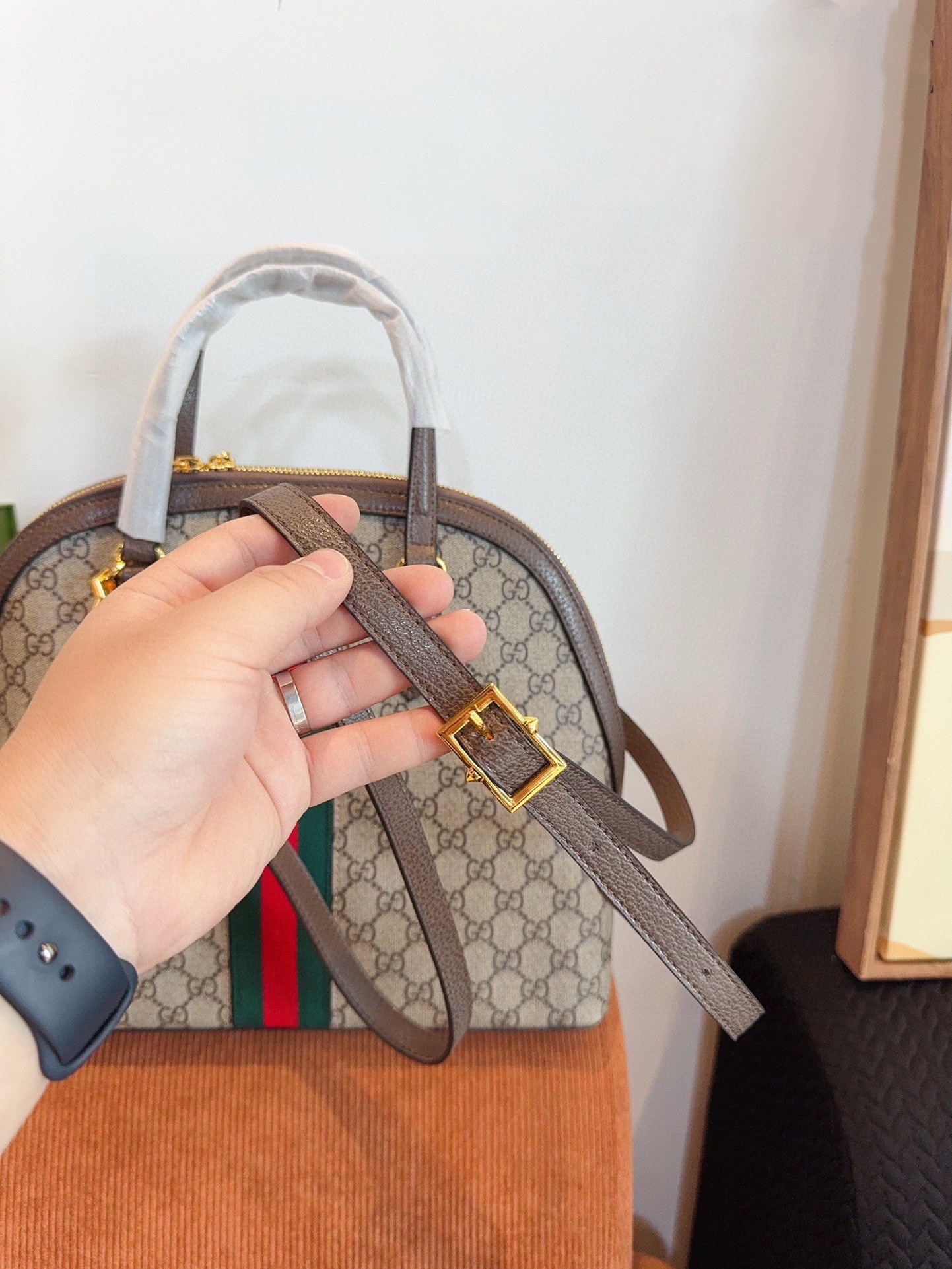 【GUCCI旗艦店】グッチ シェルバッグ ハンドバッグ★大人気-BRAND OFF