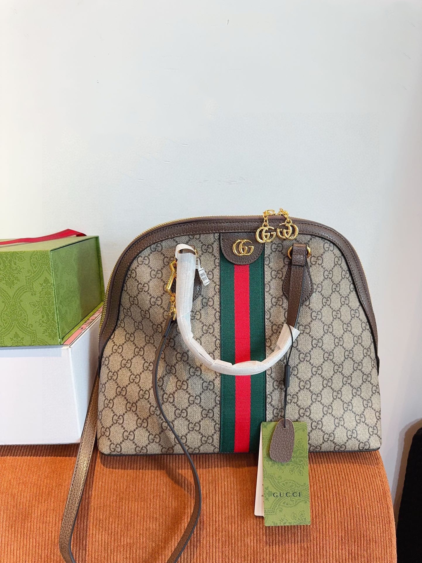 【GUCCI旗艦店】グッチ シェルバッグ ハンドバッグ★大人気-BRAND OFF