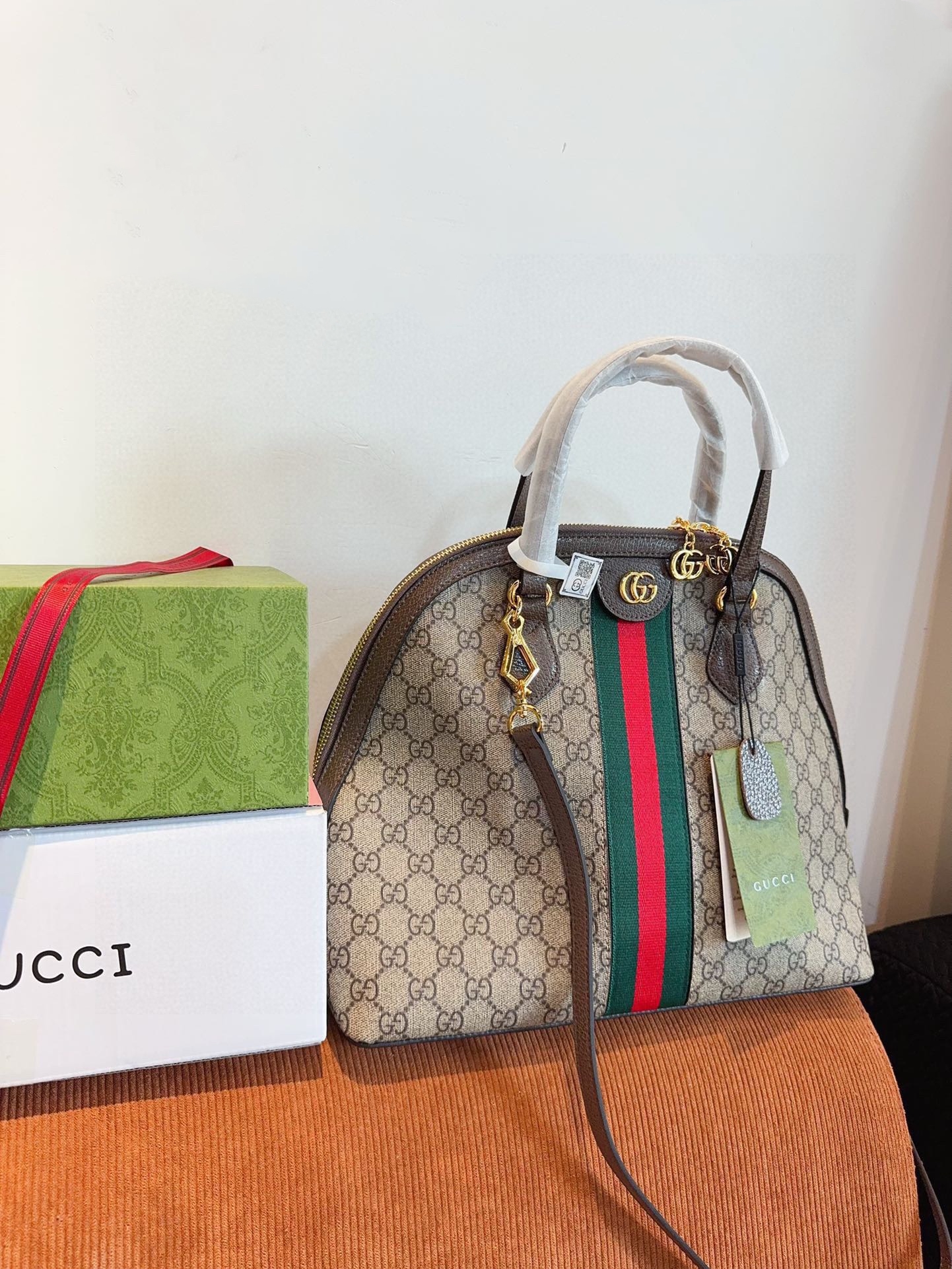 【GUCCI旗艦店】グッチ シェルバッグ ハンドバッグ★大人気-BRAND OFF