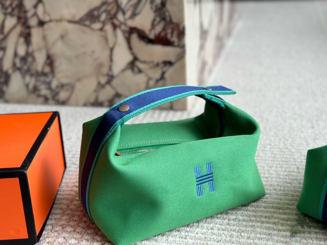 【HERMES公式旗艦店】エルメス トイレタリーバッグ 9色-BRAND OFF