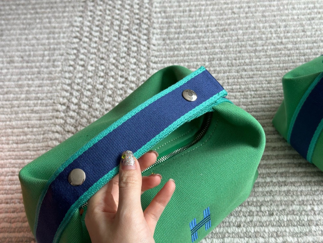 【HERMES公式旗艦店】エルメス トイレタリーバッグ 9色-BRAND OFF