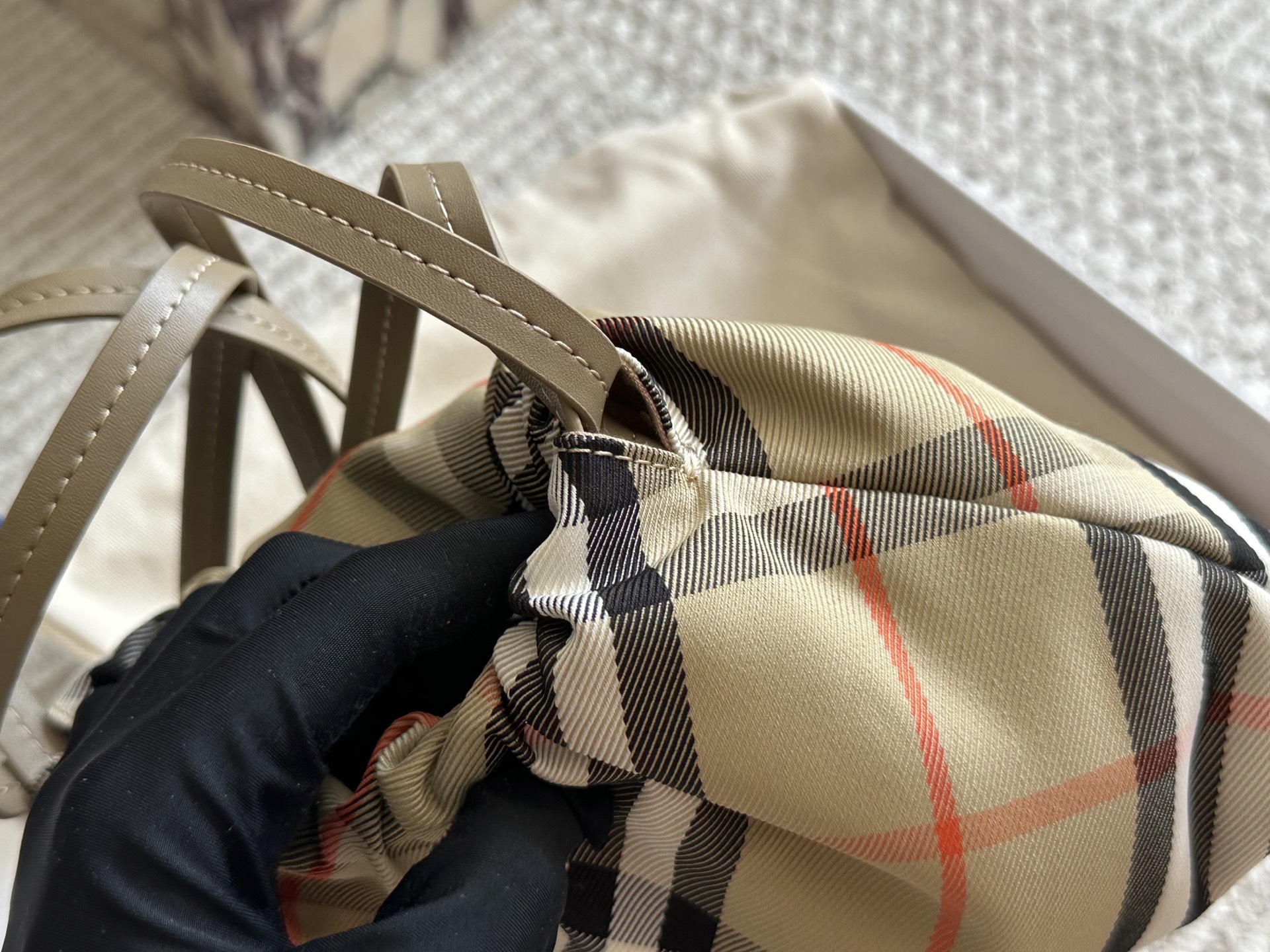【BURBERRY公式旗艦店】バーバリー 新しいショルダーバッグ-BRAND OFF