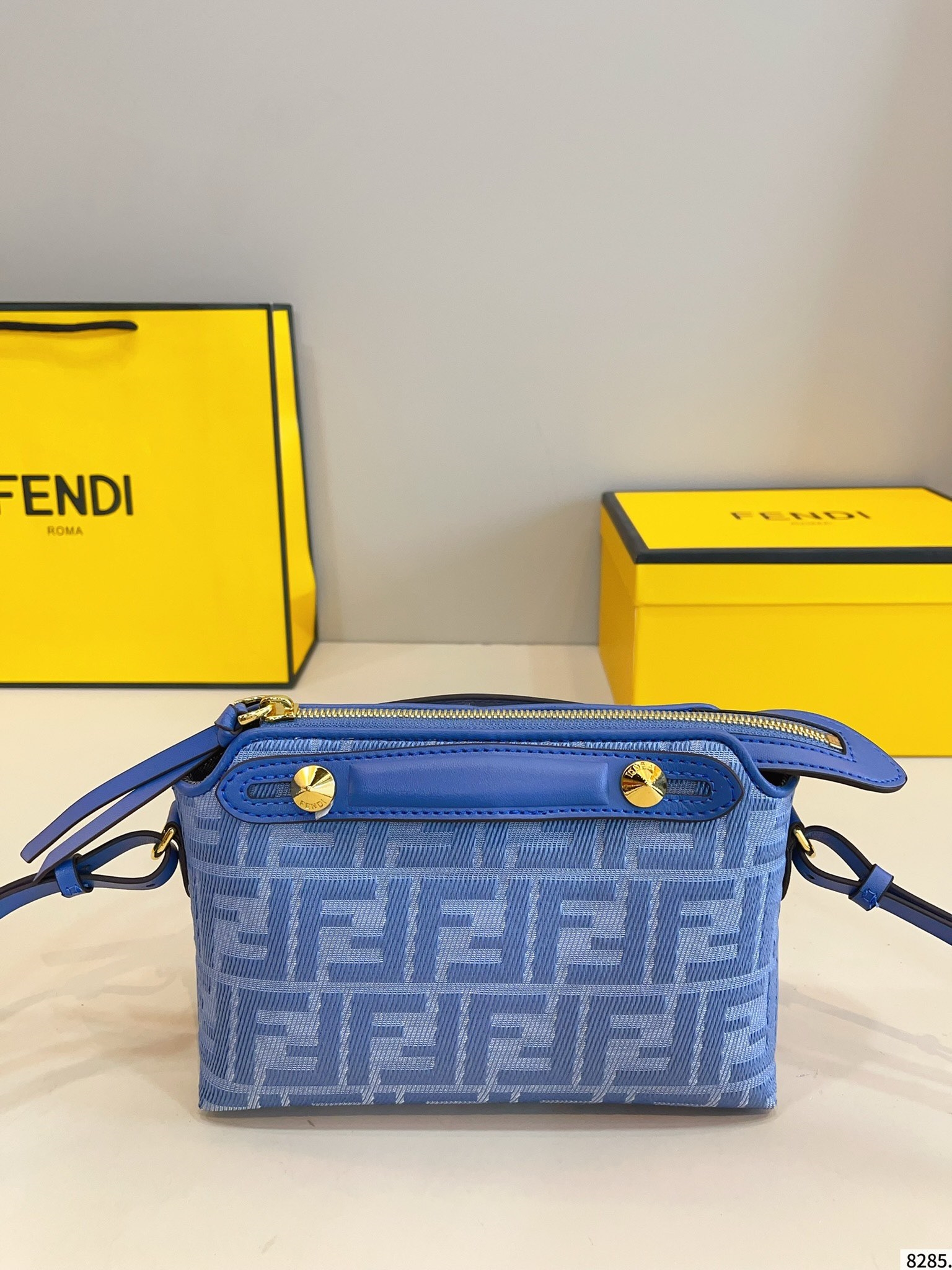 【FENDI公式旗艦店】フェンディ By The Way ショルダーバッグ-BRAND OFF