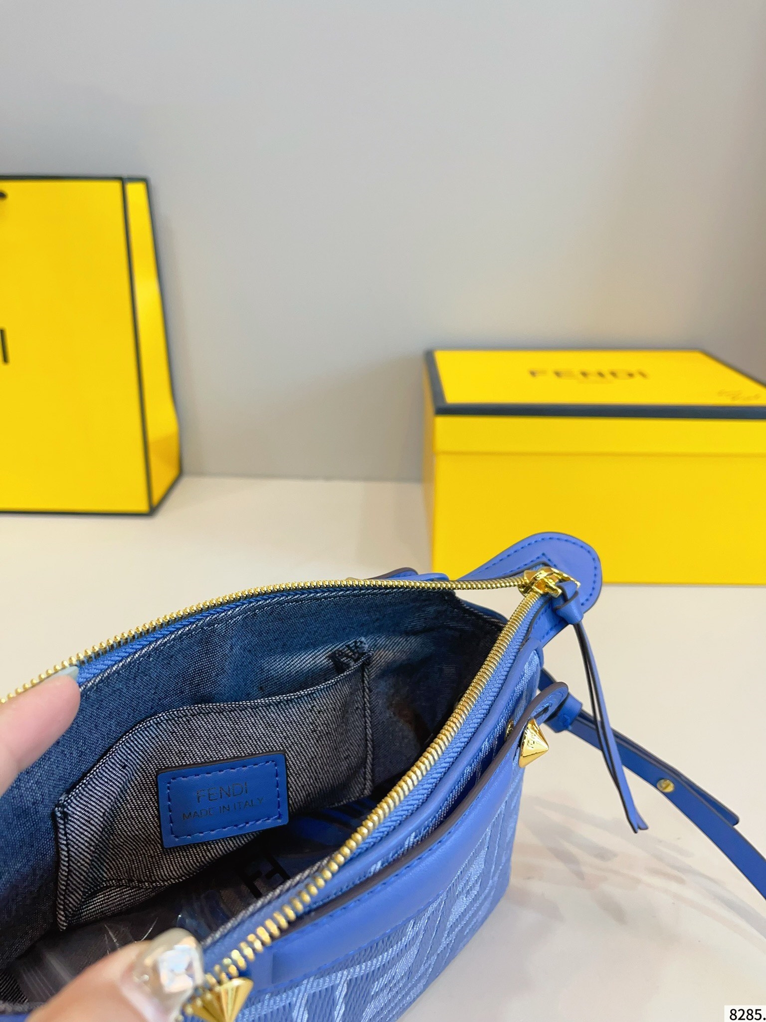【FENDI公式旗艦店】フェンディ By The Way ショルダーバッグ-BRAND OFF