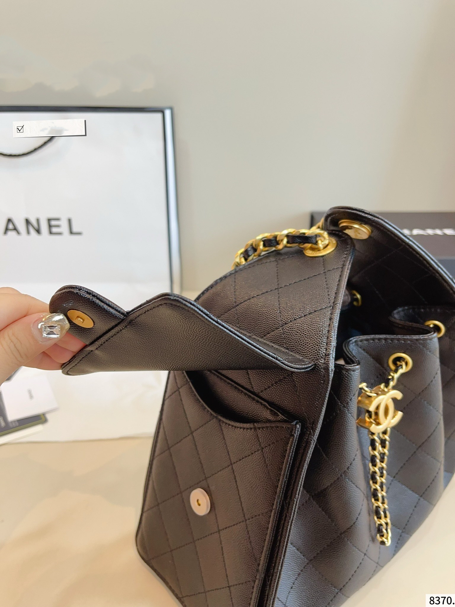 【CHANEL旗艦店】シャネル HOBO ショルダーバッグ-BRAND OFF