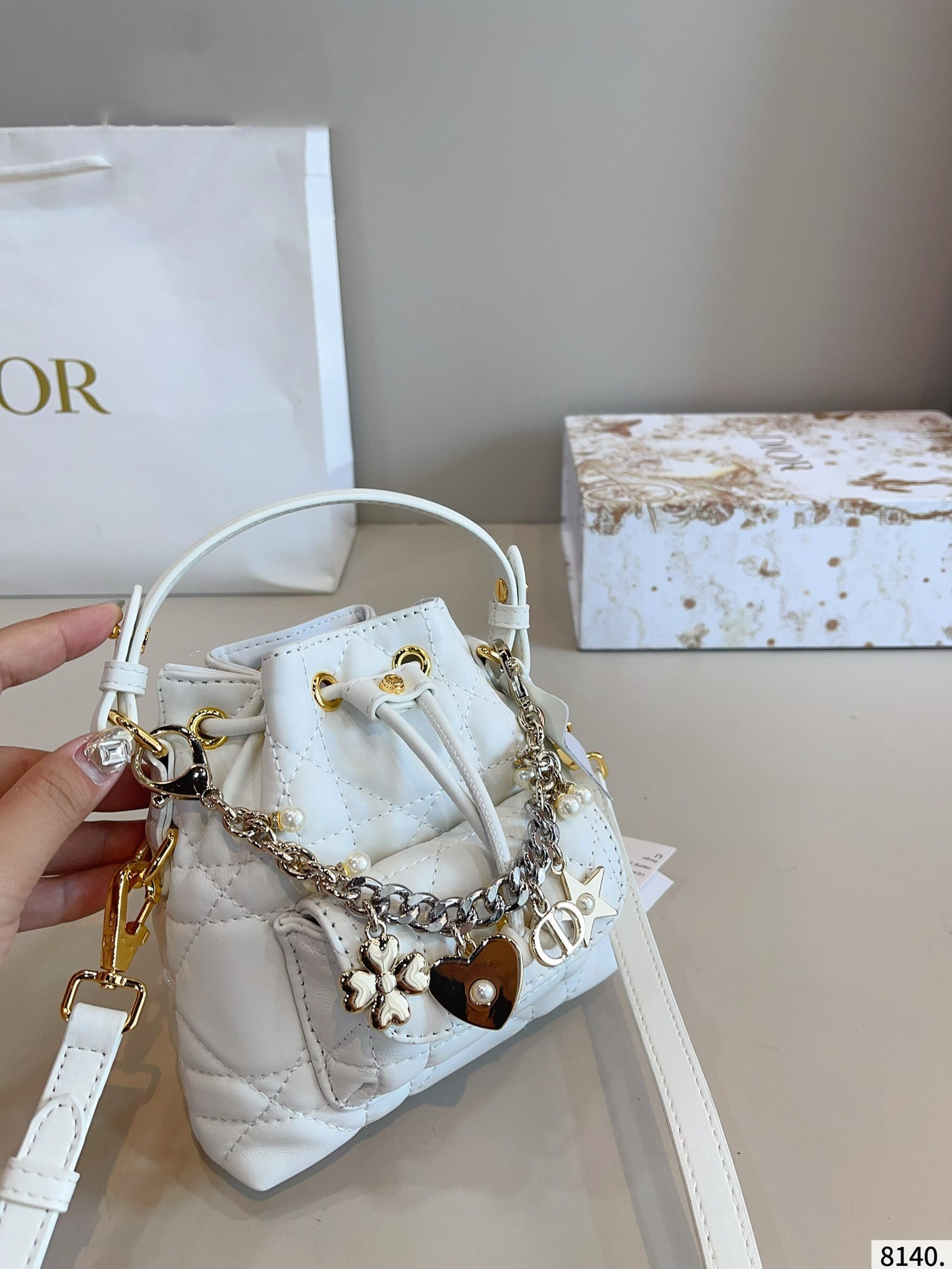 【DIOR公式旗艦店】ディオール caro 新しいバケツバッグ-BRAND OFF
