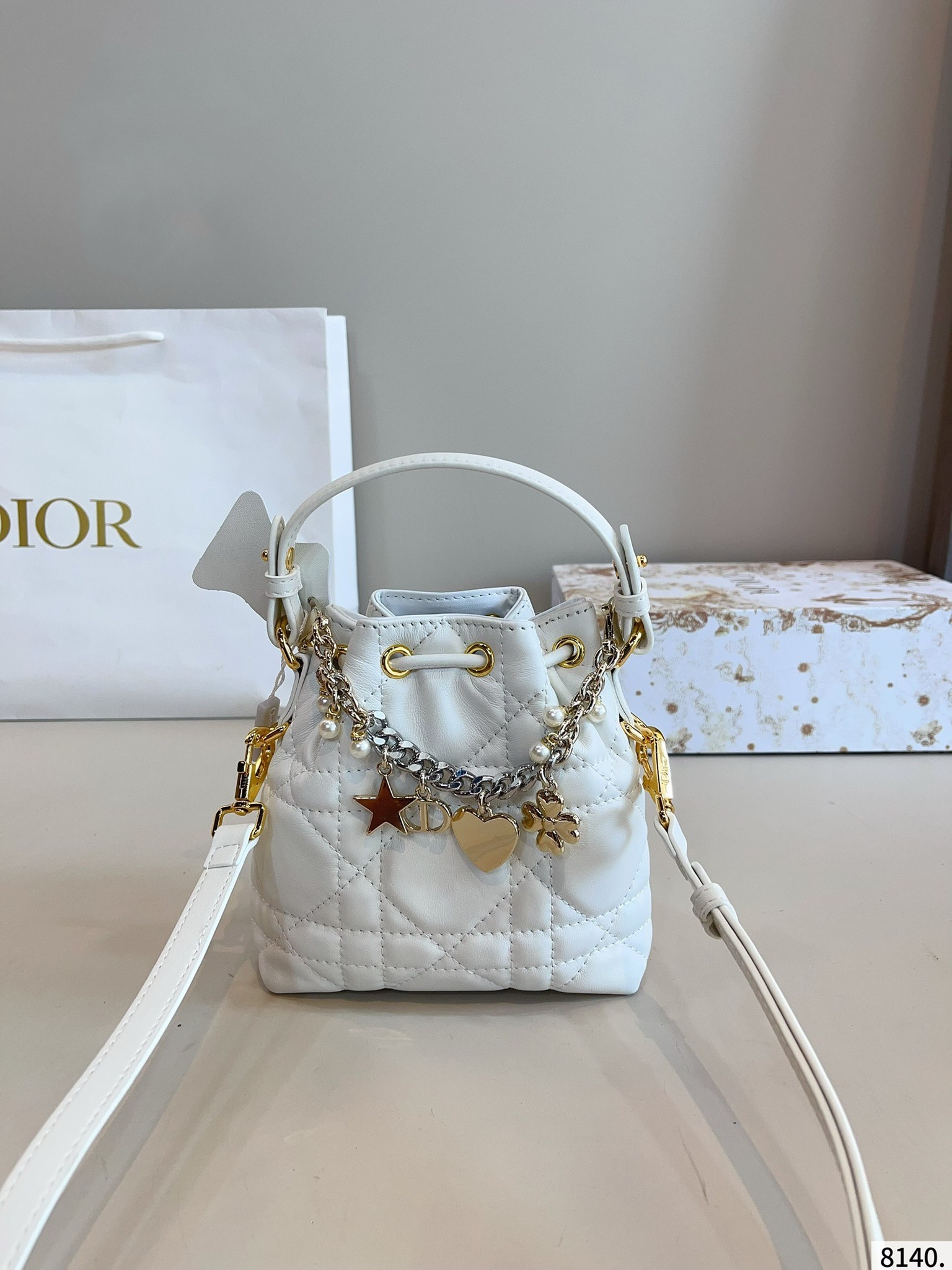 【DIOR公式旗艦店】ディオール caro 新しいバケツバッグ-BRAND OFF