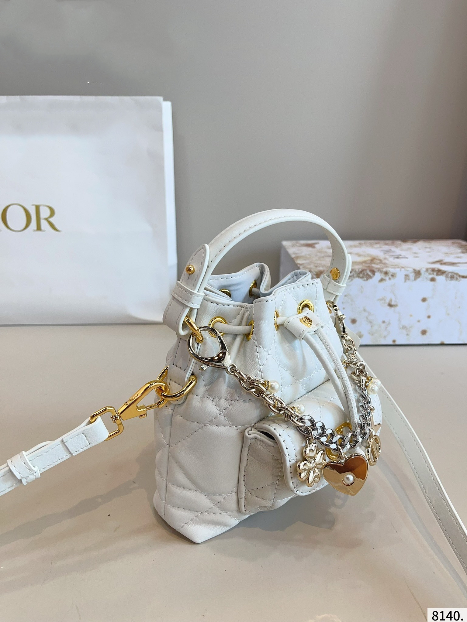 【DIOR公式旗艦店】ディオール caro 新しいバケツバッグ-BRAND OFF