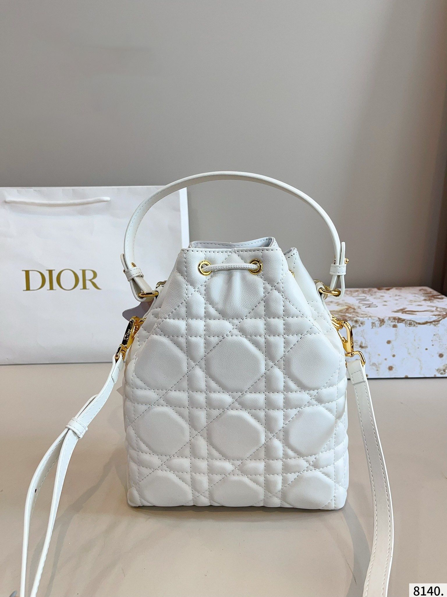 【DIOR公式旗艦店】ディオール caro 新しいバケツバッグ-BRAND OFF