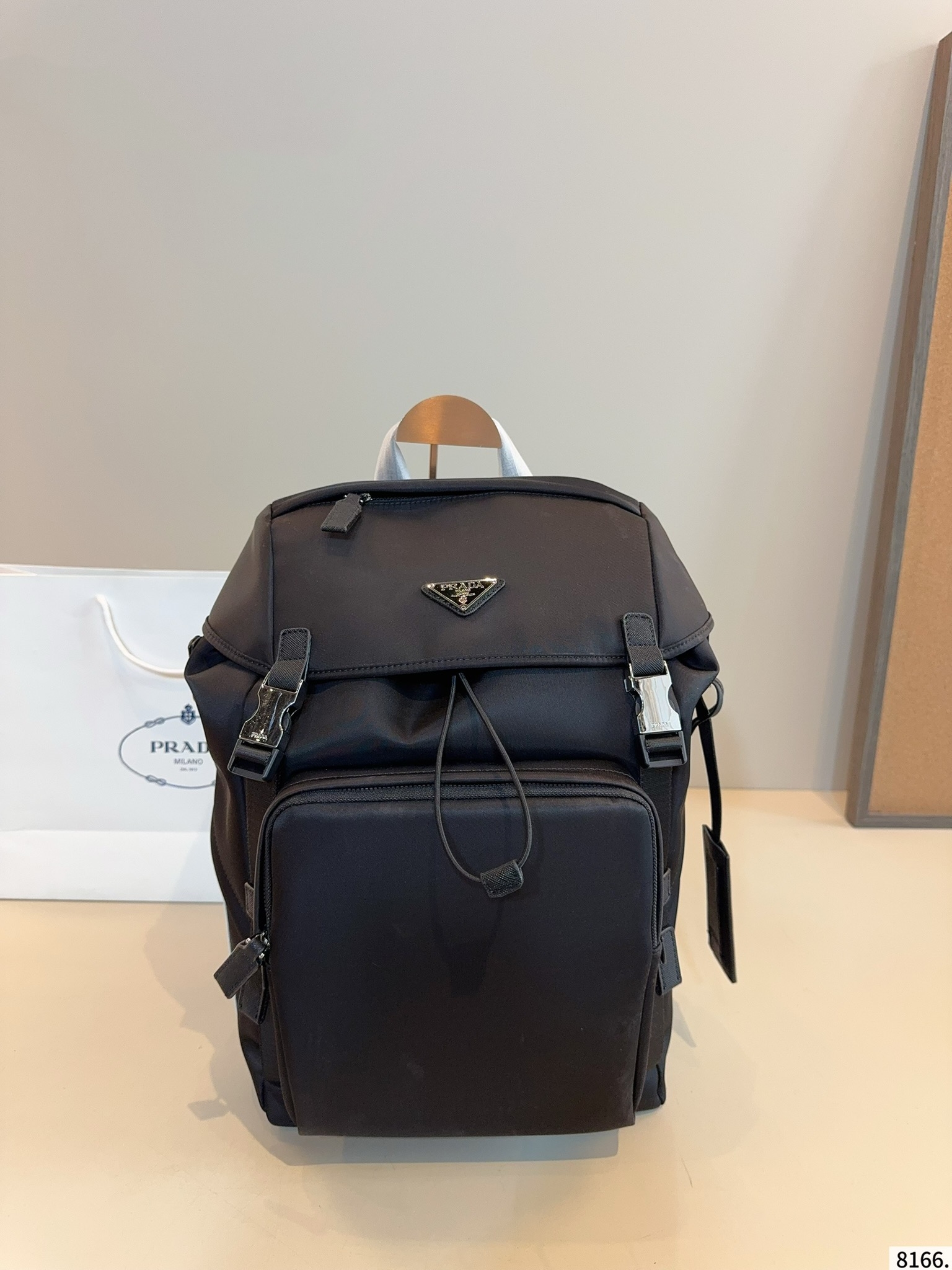 【PRADA x ADIDAS旗艦店】プラダ ★大人気 バックパック-BRAND OFF