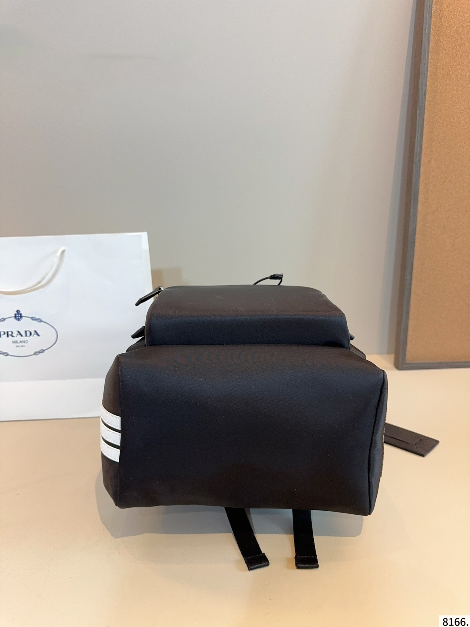 【PRADA x ADIDAS旗艦店】プラダ ★大人気 バックパック-BRAND OFF
