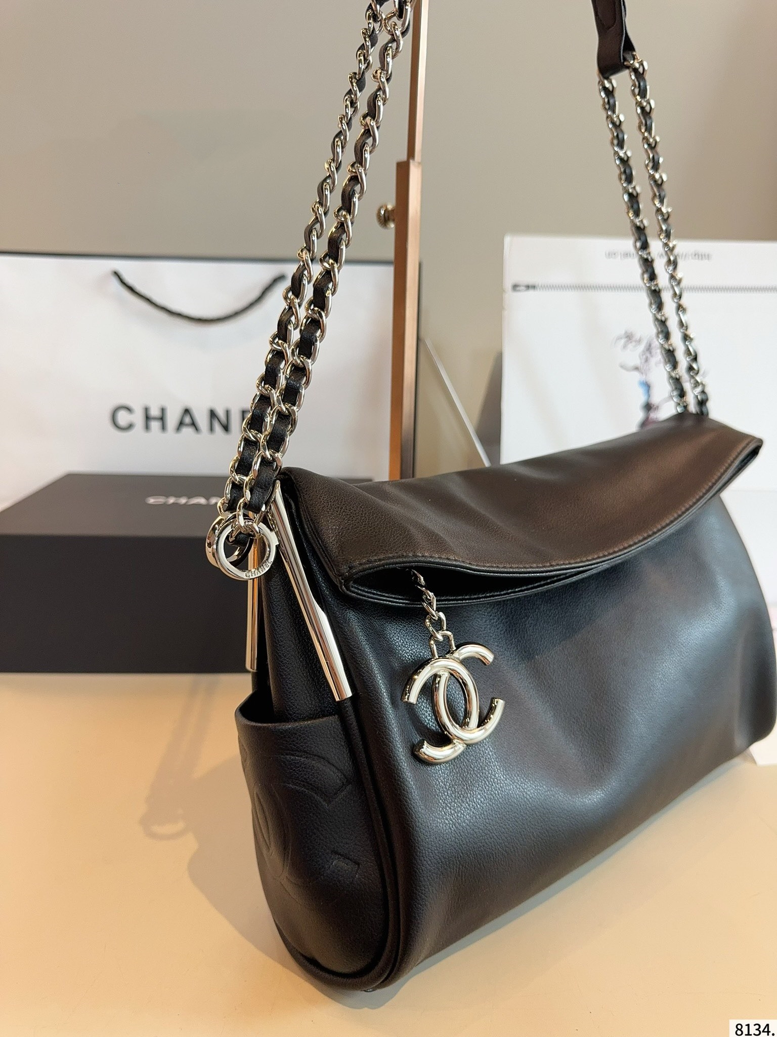 【CHANEL旗艦店】シャネル ★大人気 ショルダーバッグ-BRAND OFF