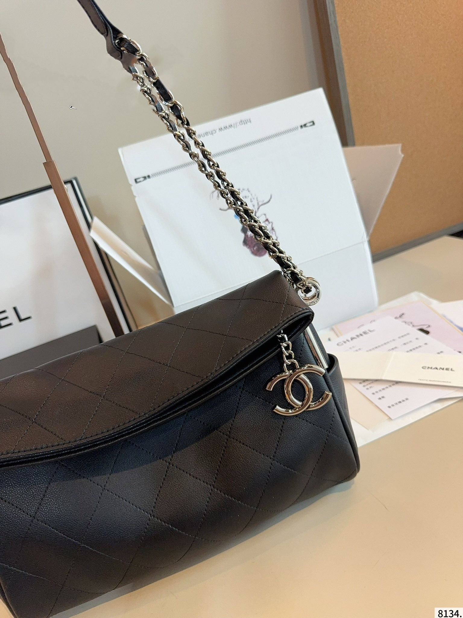 【CHANEL旗艦店】シャネル ★大人気 ショルダーバッグ-BRAND OFF