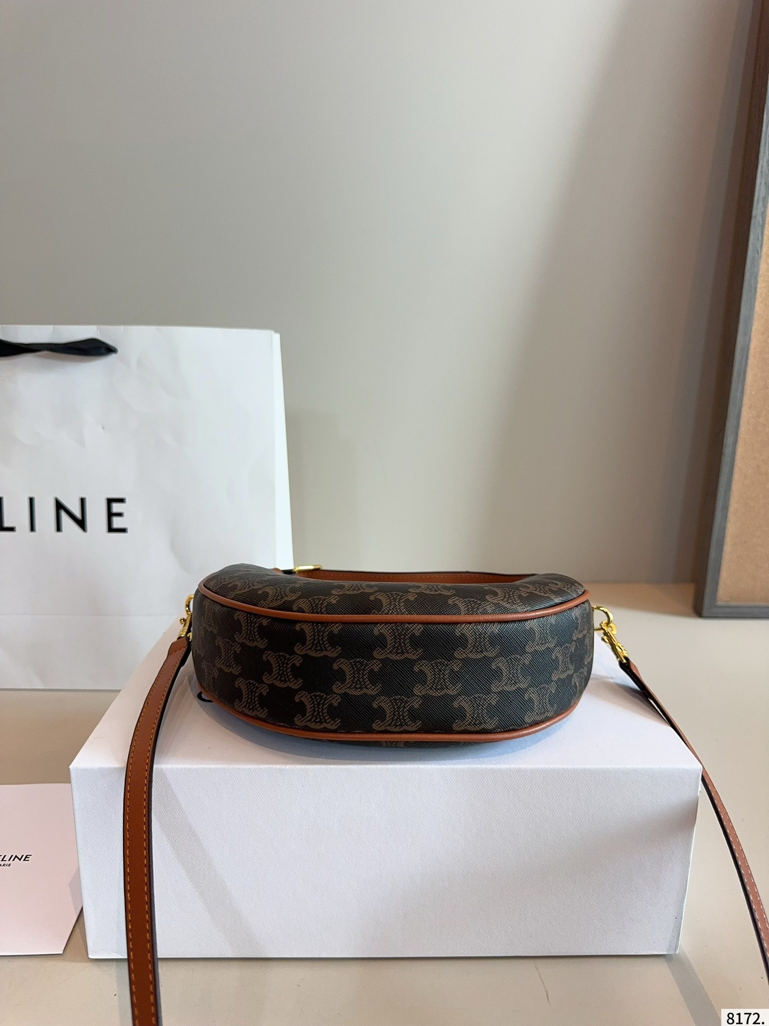 【CELINE公式旗艦店】セリーヌ わきバッグ ショルダーバッグ-BRAND OFF