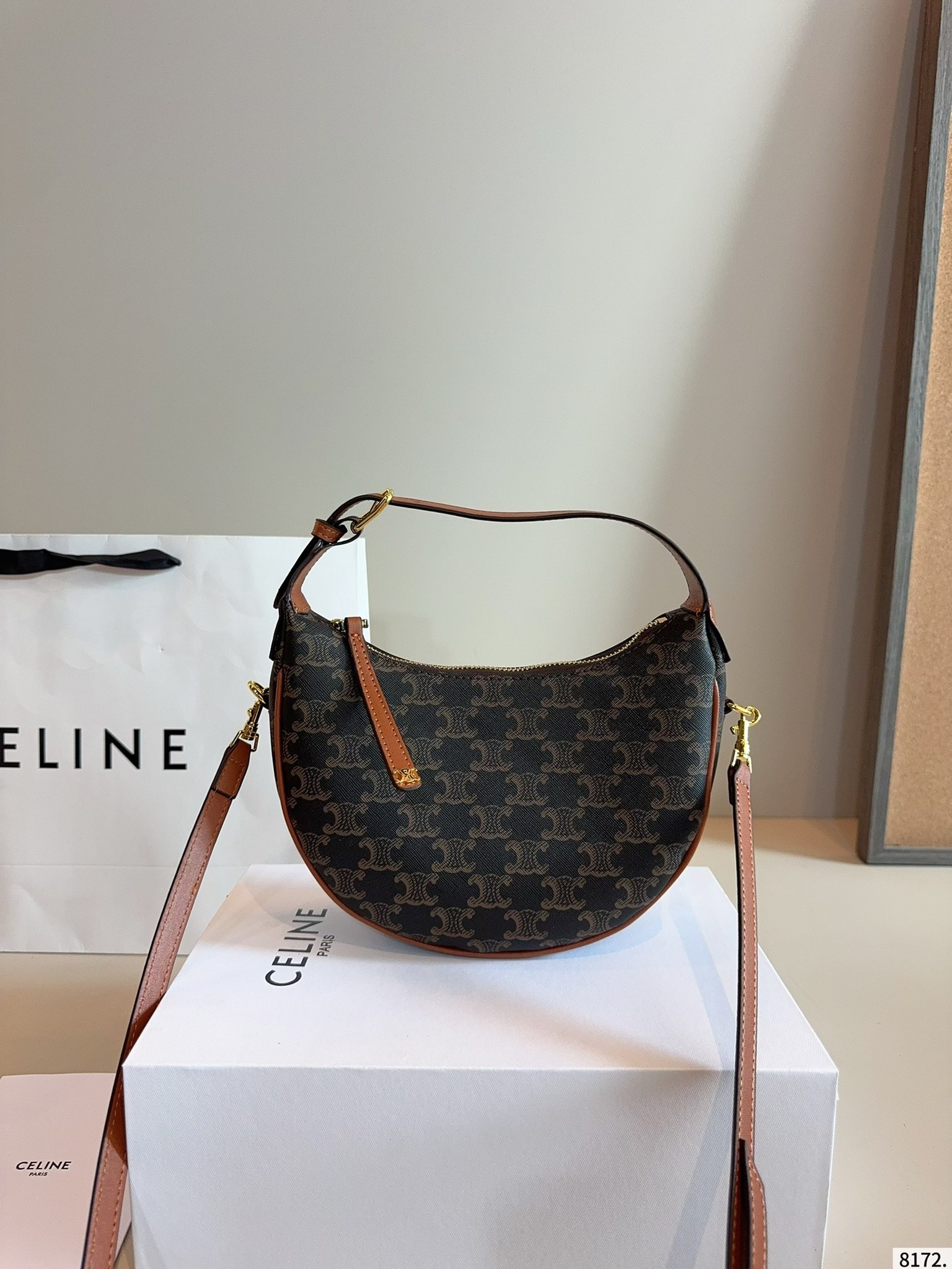 【CELINE公式旗艦店】セリーヌ わきバッグ ショルダーバッグ-BRAND OFF