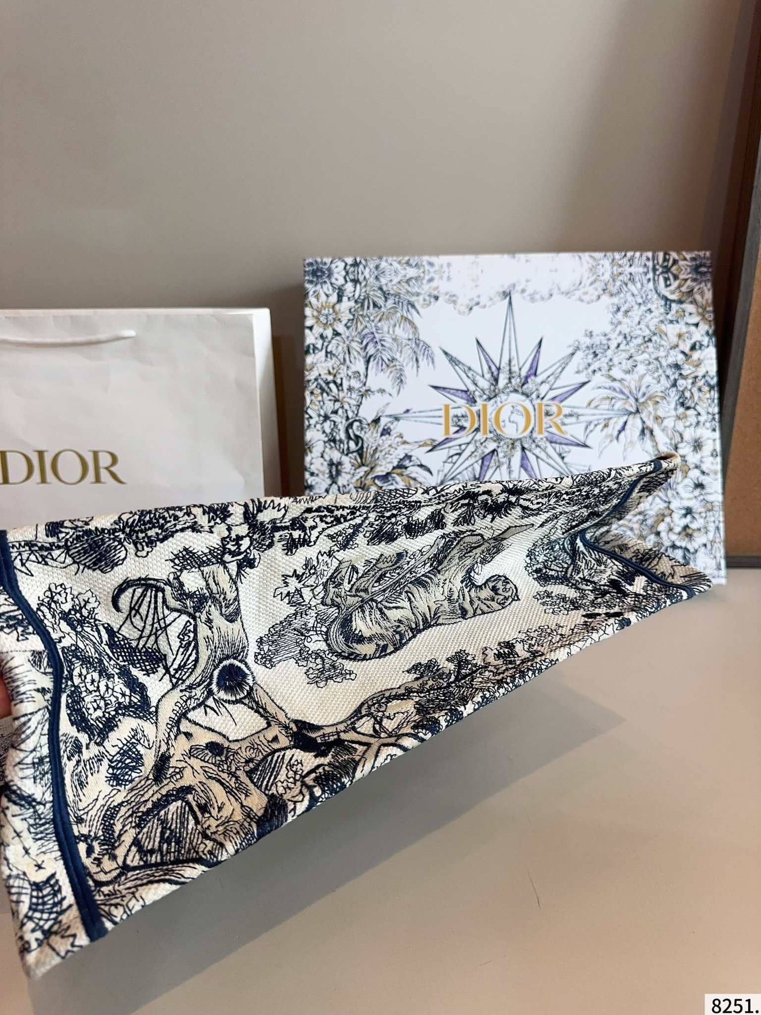 【DIOR旗艦店】ディオール Book Tote ハンドバッグ 4色-BRAND OFF