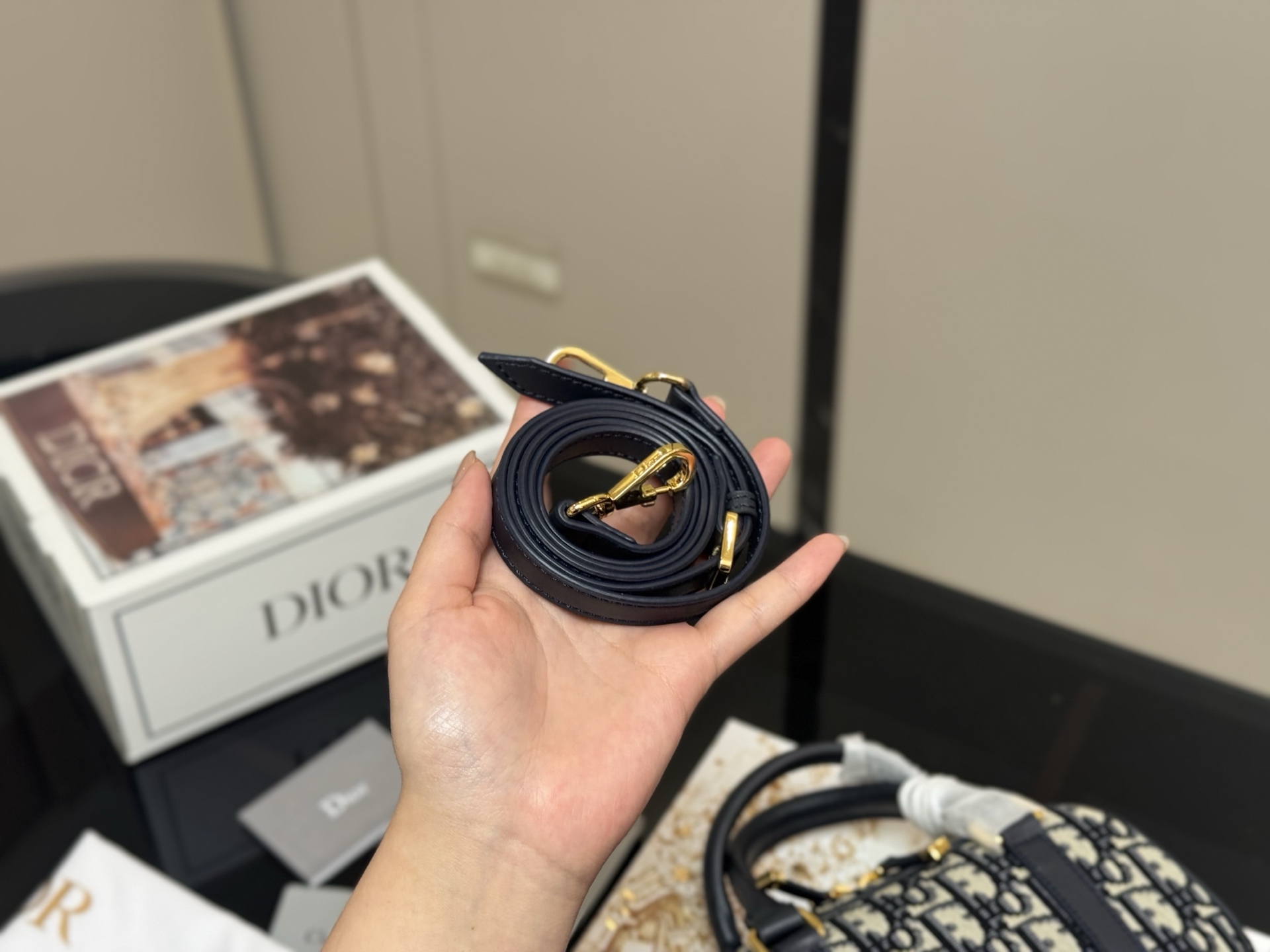 【DIOR公式旗艦店】ディオール MINI vibe ショルダーバッグ-BRAND OFF