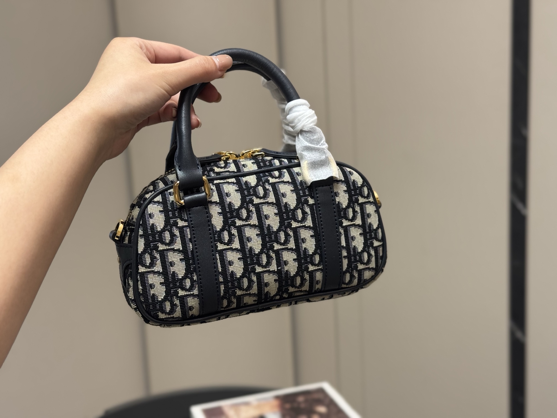 【DIOR公式旗艦店】ディオール MINI vibe ショルダーバッグ-BRAND OFF