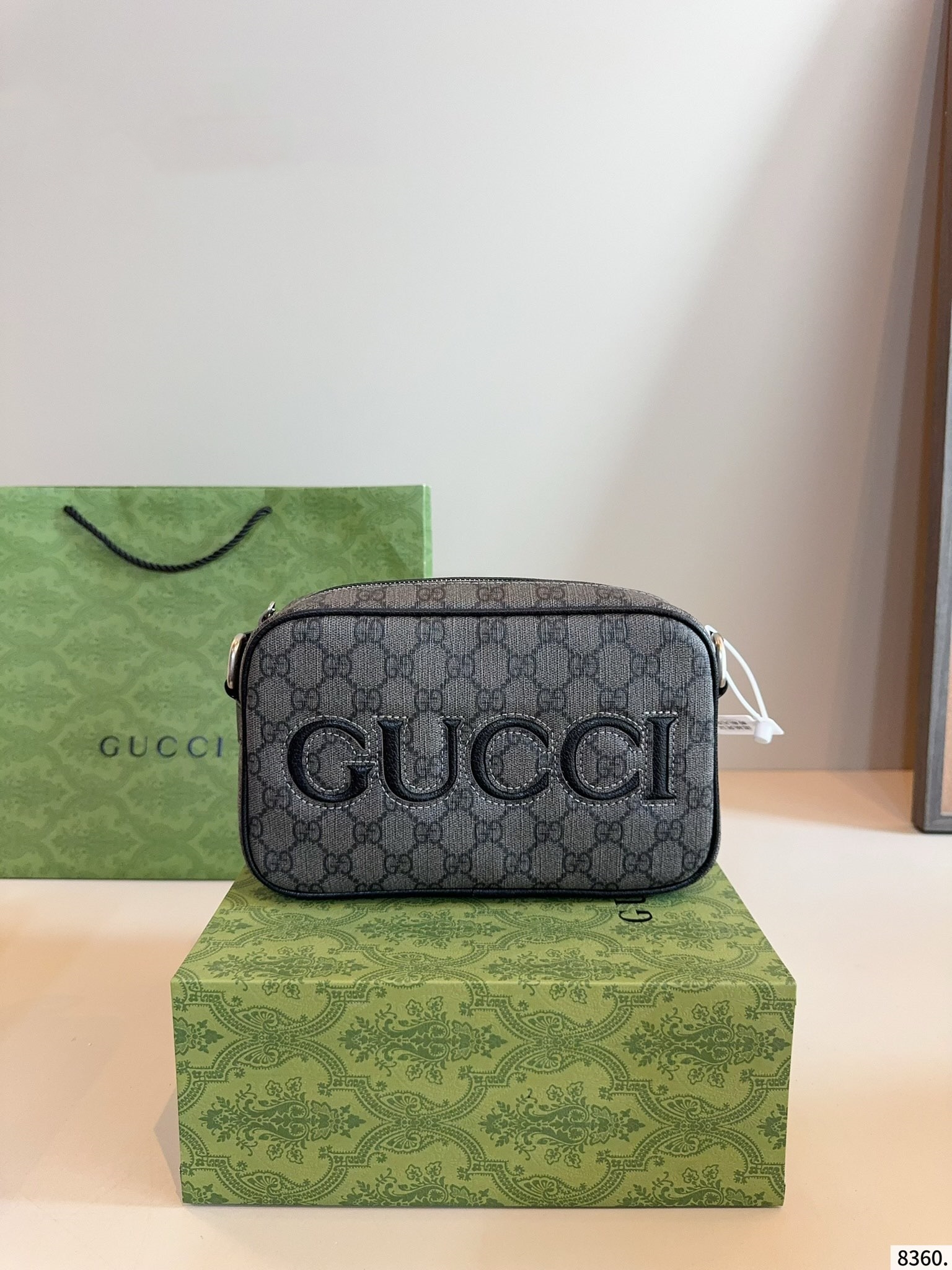 【GUCCI公式旗艦店】グッチ ★大人気 GG カメラバッグ-BRAND OFF