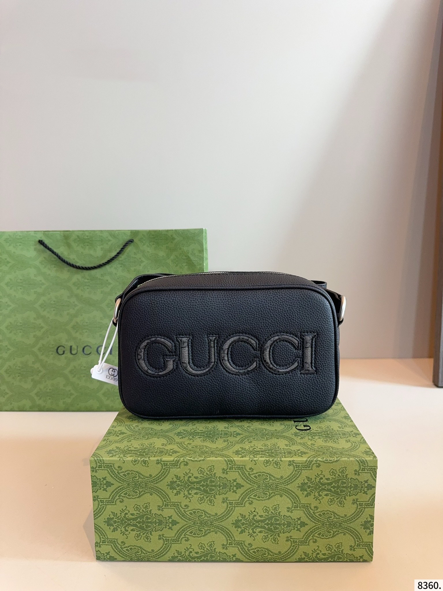 【GUCCI公式旗艦店】グッチ ★大人気 GG カメラバッグ-BRAND OFF