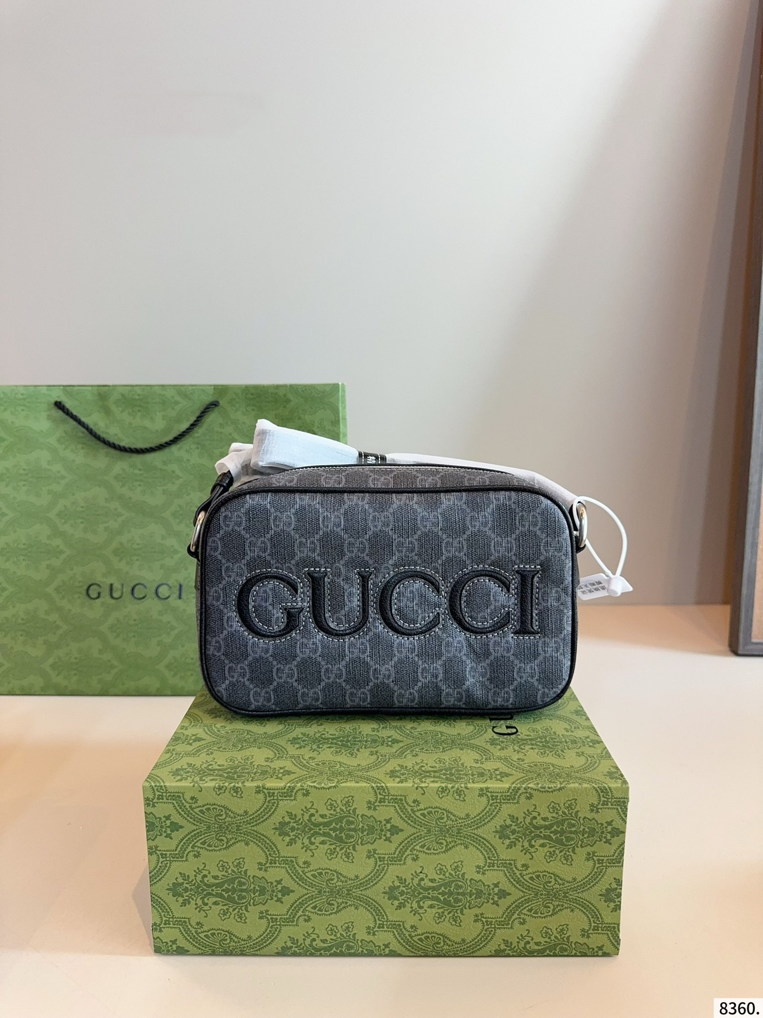 【GUCCI公式旗艦店】グッチ ★大人気 GG カメラバッグ-BRAND OFF