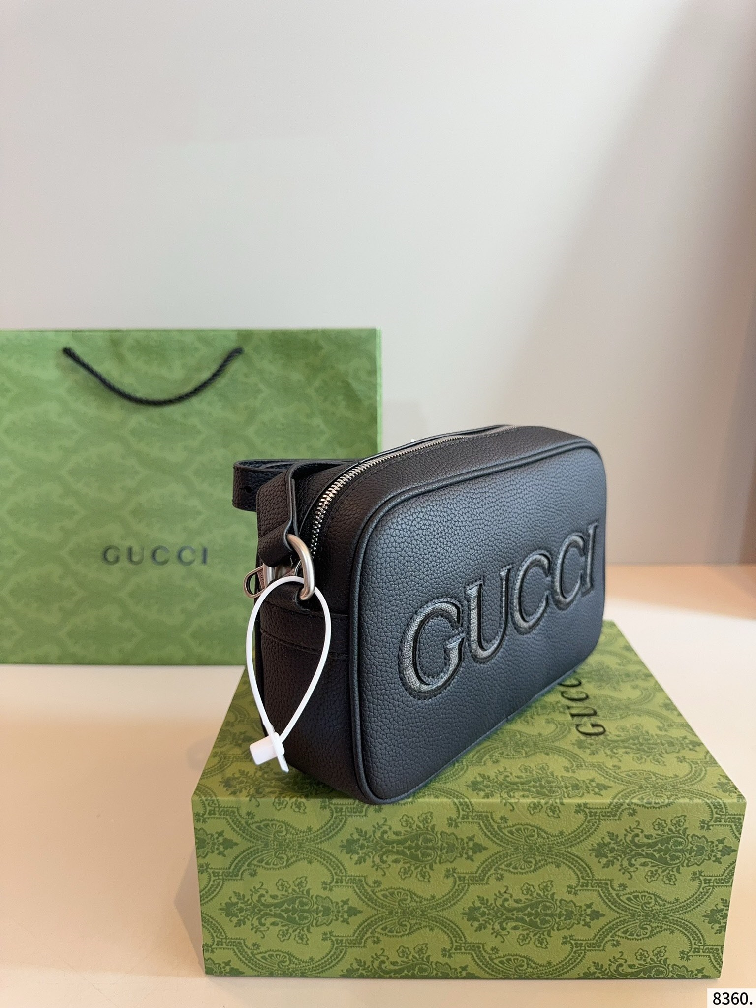 【GUCCI公式旗艦店】グッチ ★大人気 GG カメラバッグ-BRAND OFF