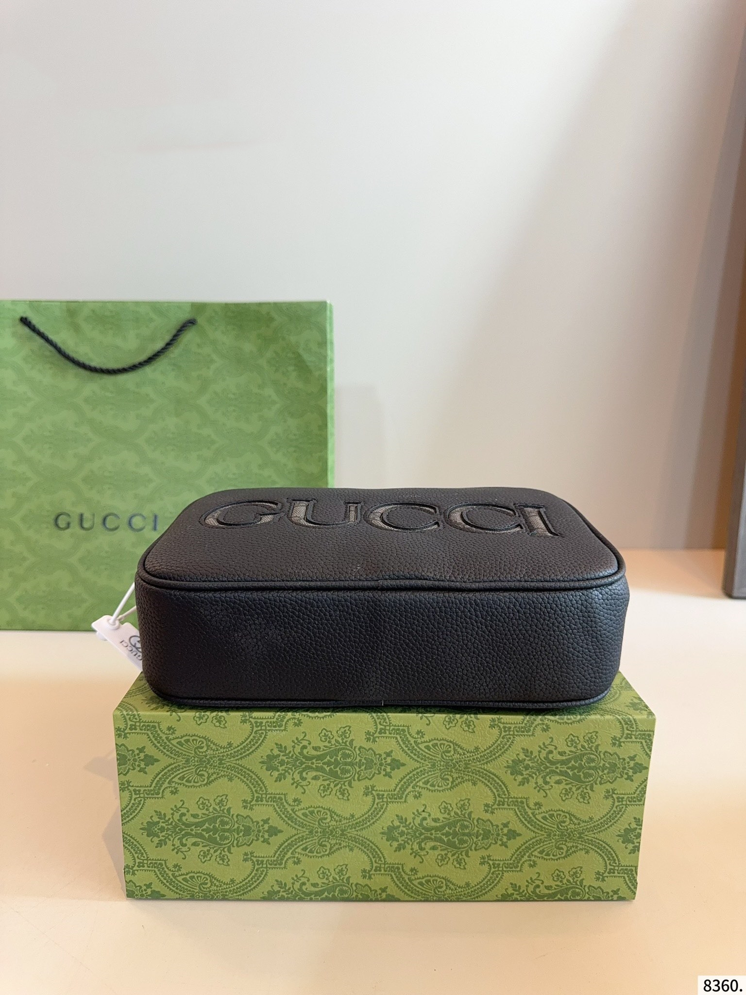 【GUCCI公式旗艦店】グッチ ★大人気 GG カメラバッグ-BRAND OFF