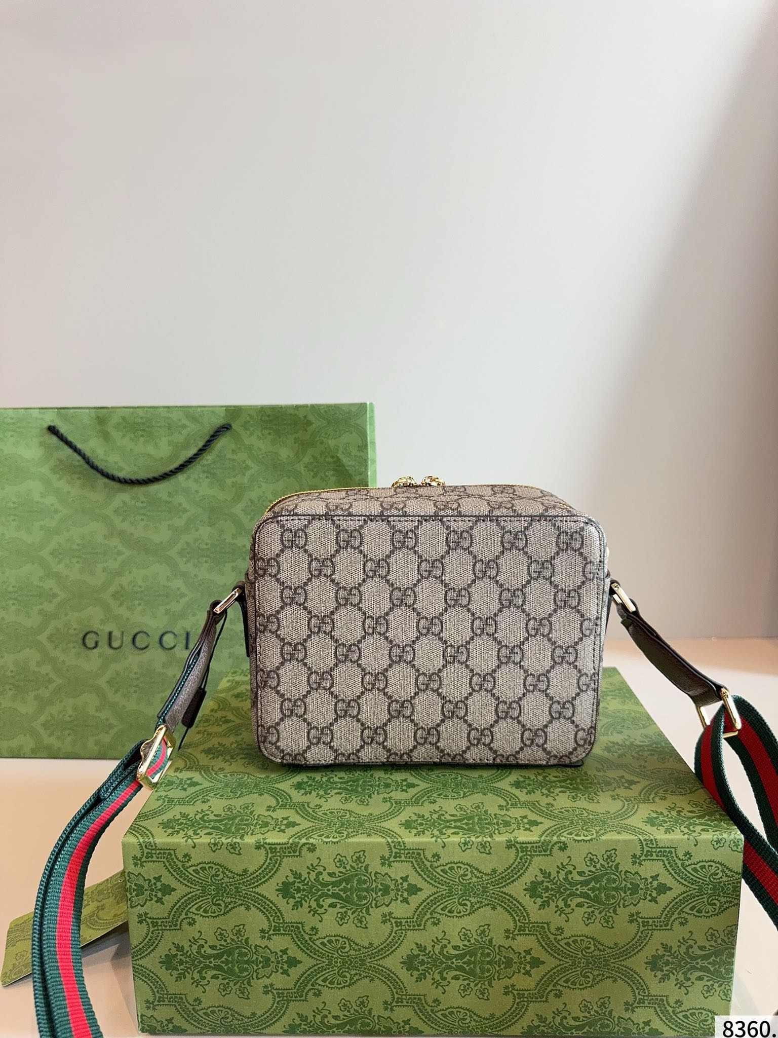 【GUCCI公式旗艦店】グッチ ★大人気 Marmont カメラバッグ-BRAND OFF
