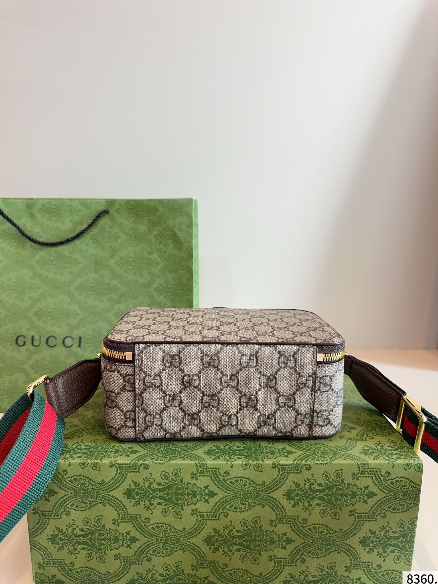 【GUCCI公式旗艦店】グッチ ★大人気 Marmont カメラバッグ-BRAND OFF