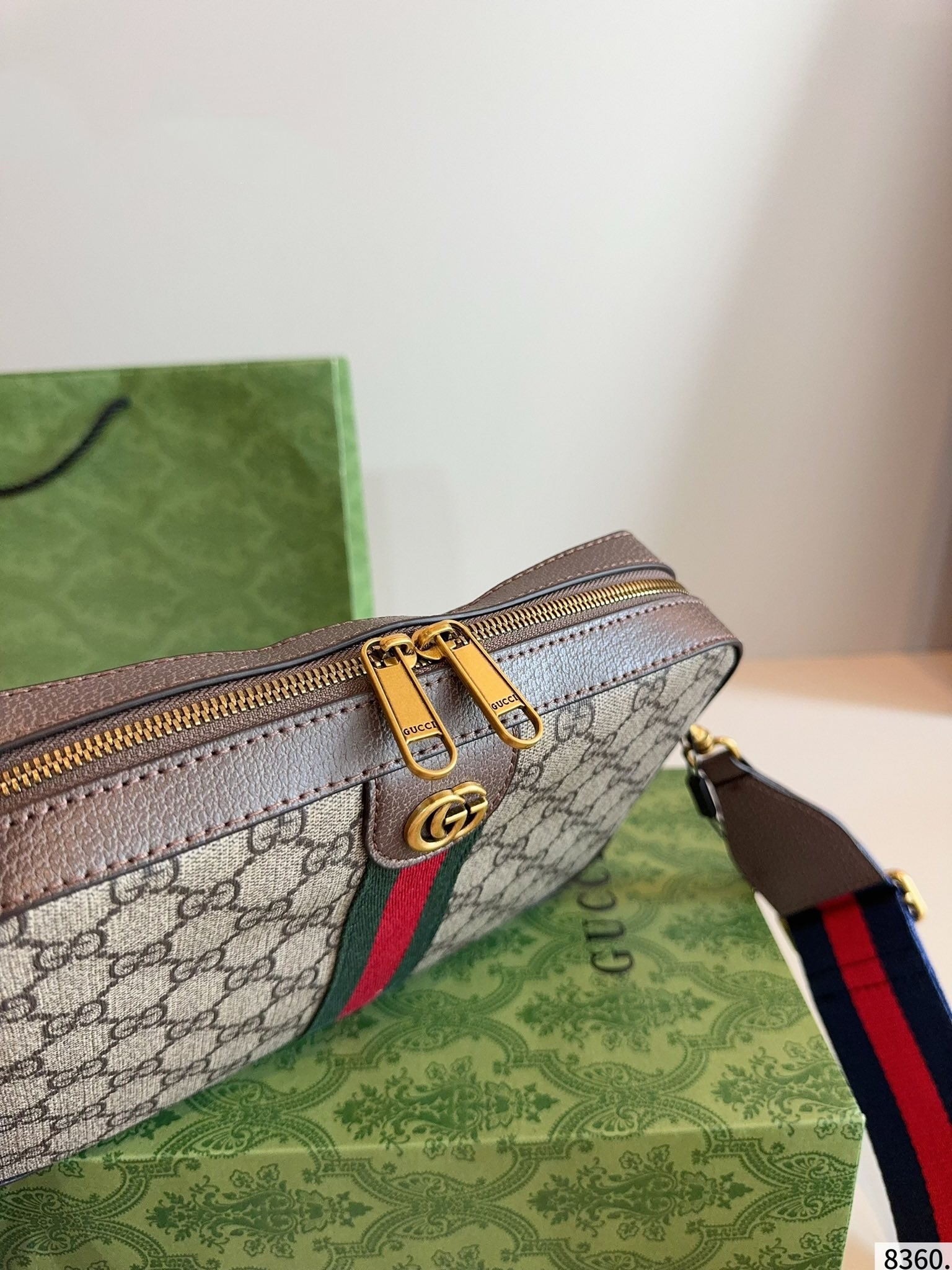 【GUCCI公式旗艦店】グッチ ★大人気 Marmont カメラバッグ-BRAND OFF