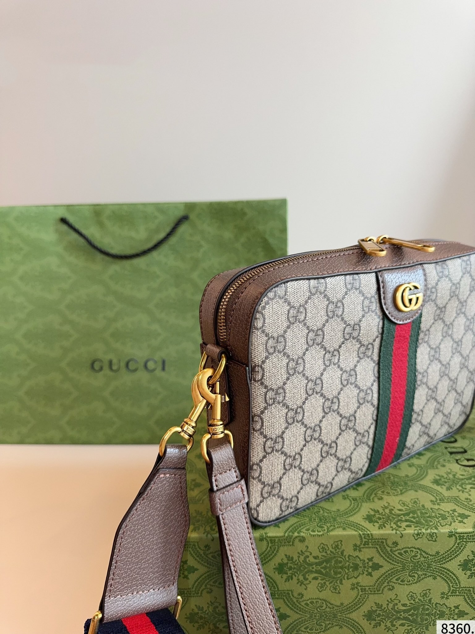 【GUCCI公式旗艦店】グッチ ★大人気 Marmont カメラバッグ-BRAND OFF