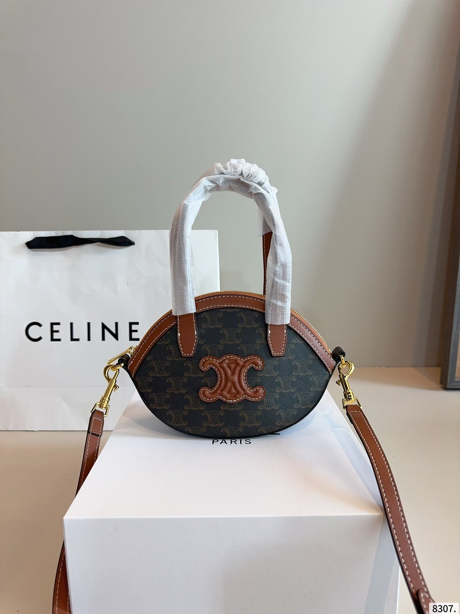 【CELINE公式旗艦店】セリーヌ 凱旋門 Lisa ハンドバッグ-BRAND OFF