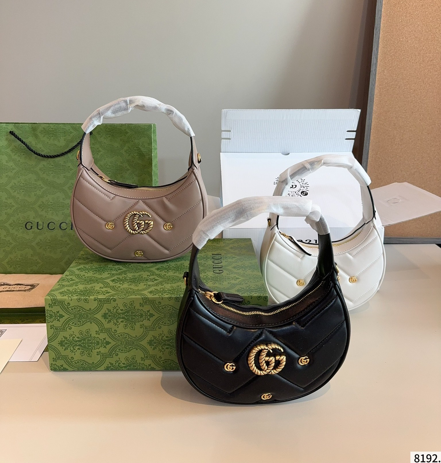 【GUCCI公式旗艦店】グッチ Marmont わきバッグ ハンドバッグ ★超人気-BRAND OFF